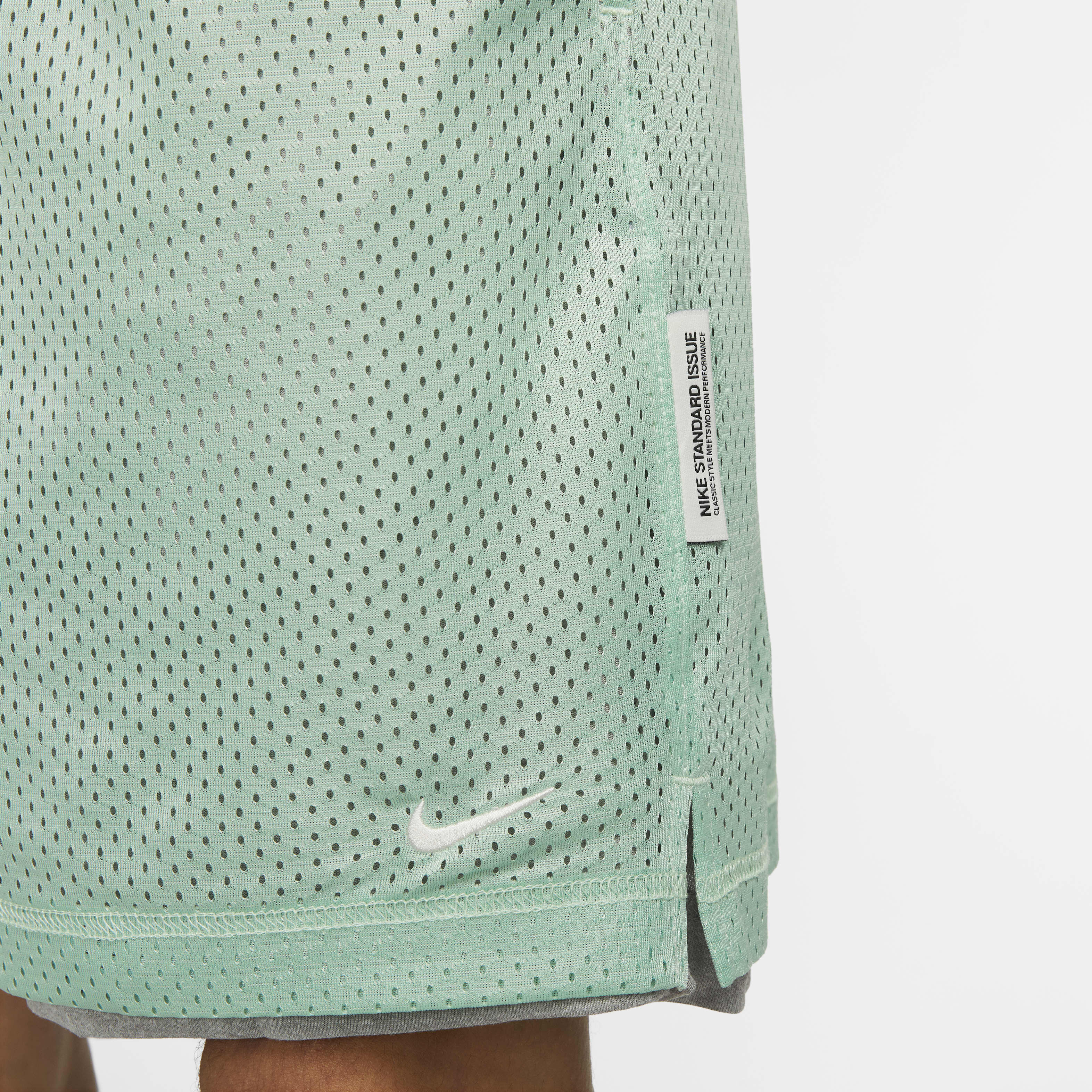 نايكي دراي-فت ستاندرد ايشيو image number 4