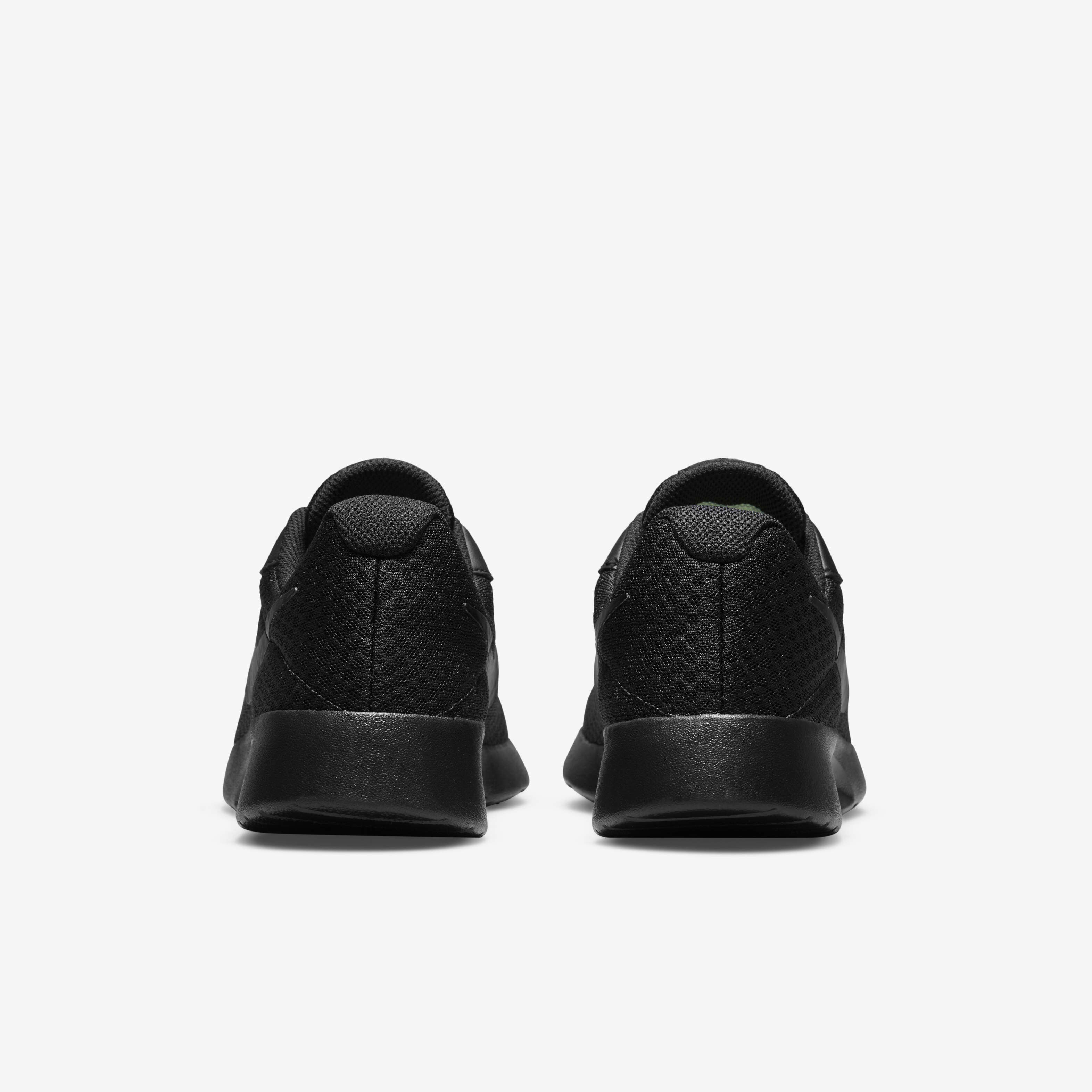 Buy Nike Tanjun Women s Shoes Nike Kuwait Official