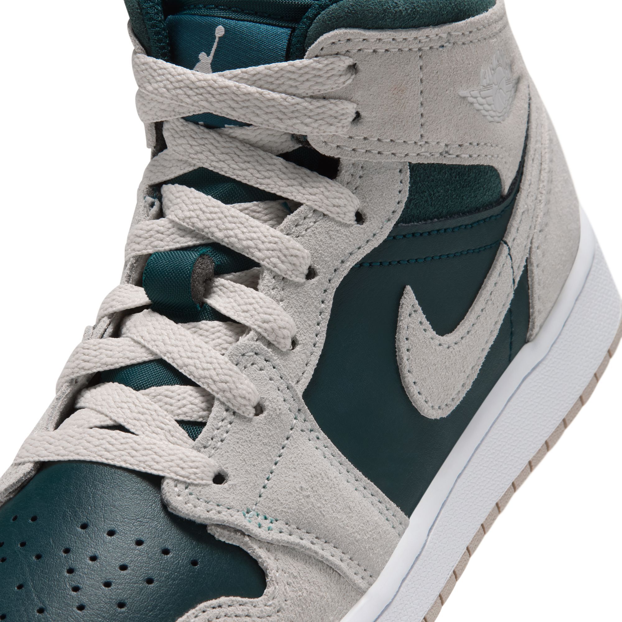 Air Jordan 1 Mid image number 9
