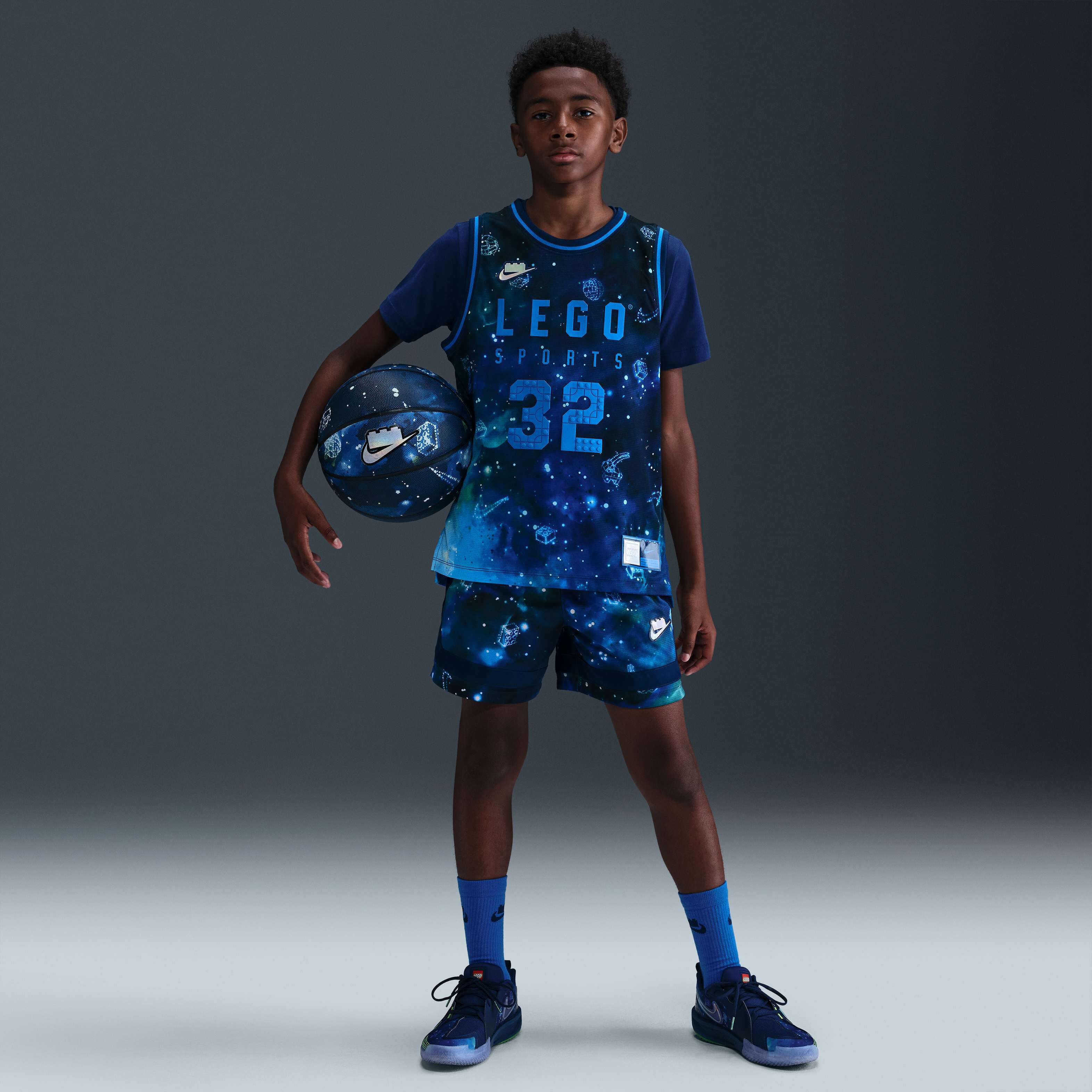 Nike x LEGO&reg; Collection image number 6