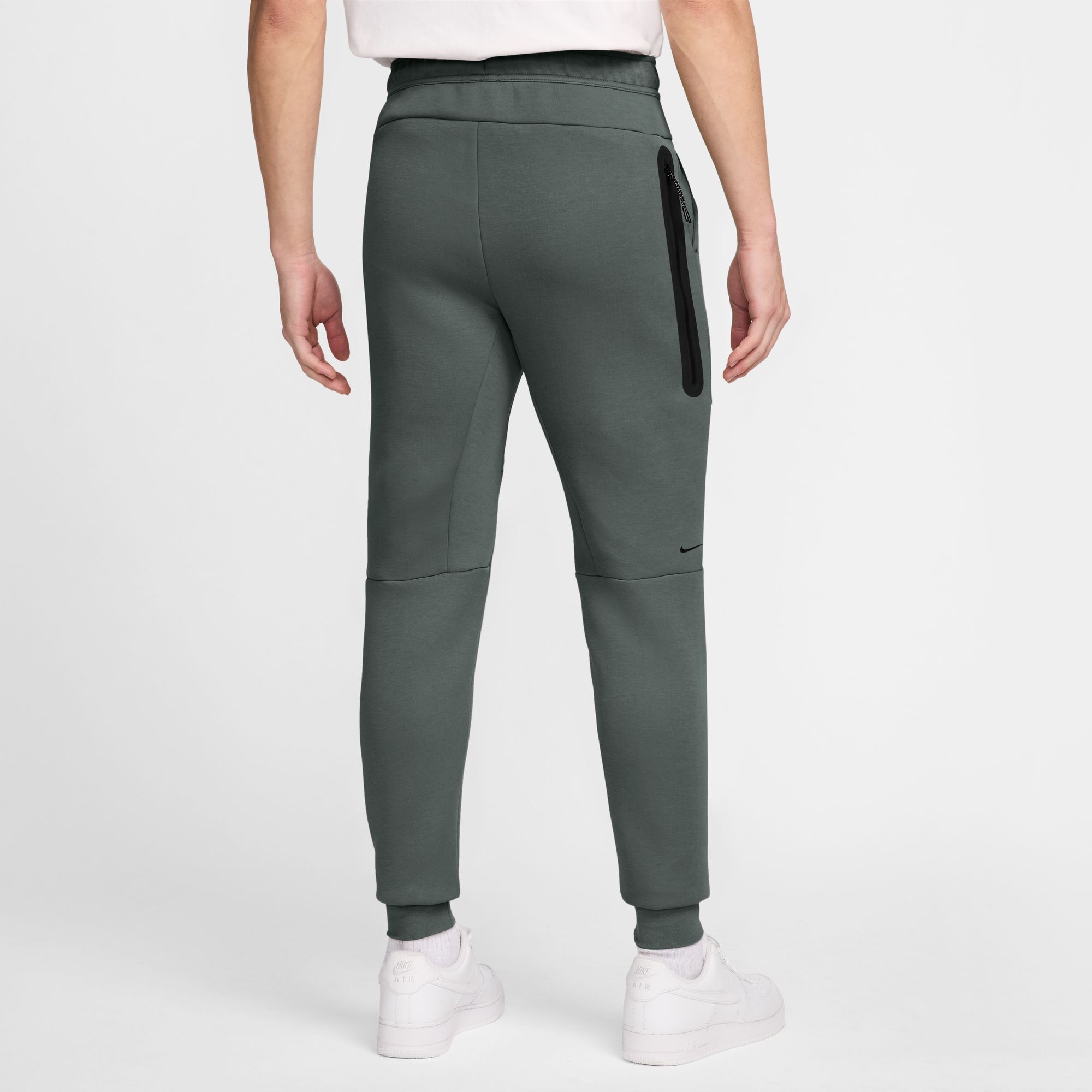 Nike Tech image number 1
