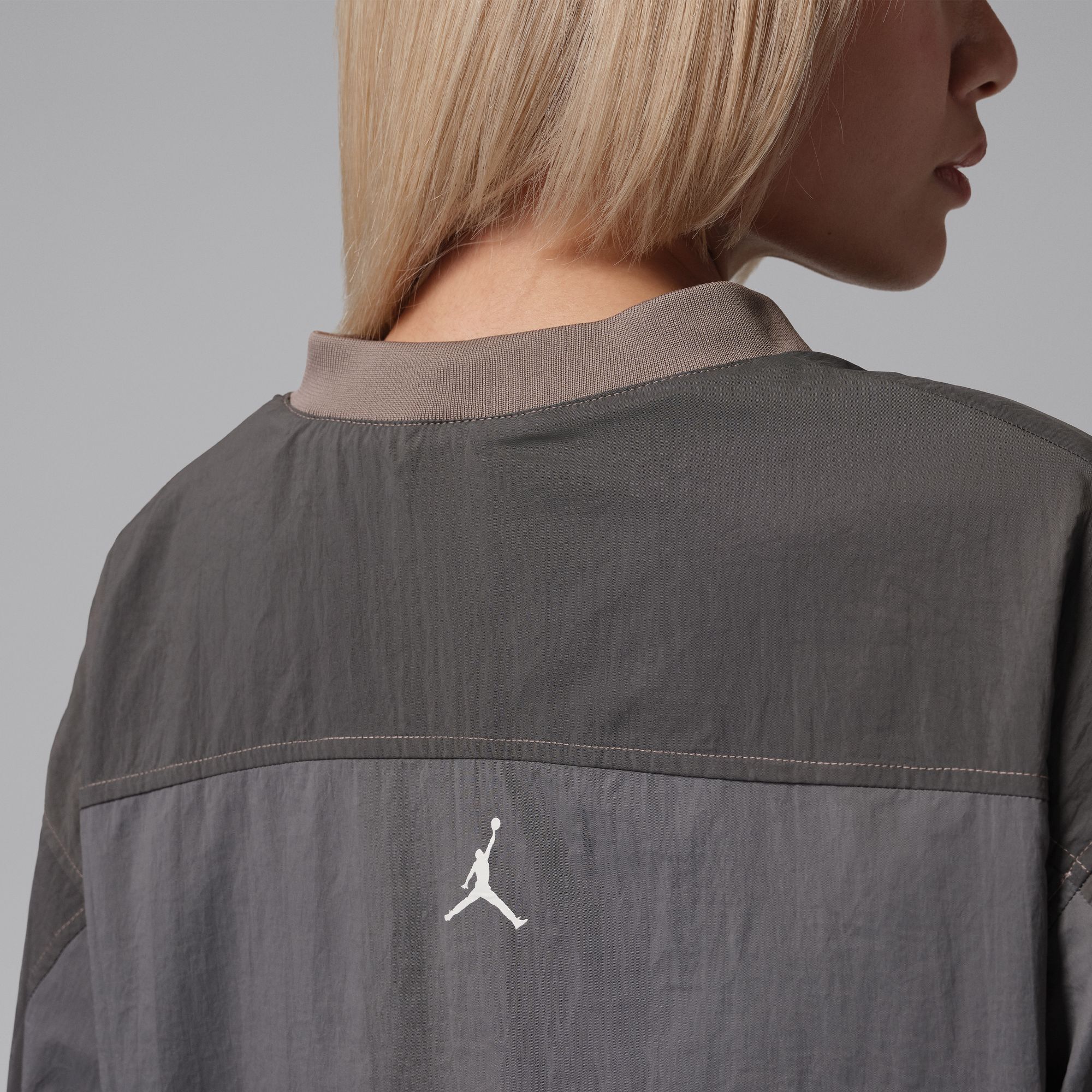 Jordan Brooklyn image number 4