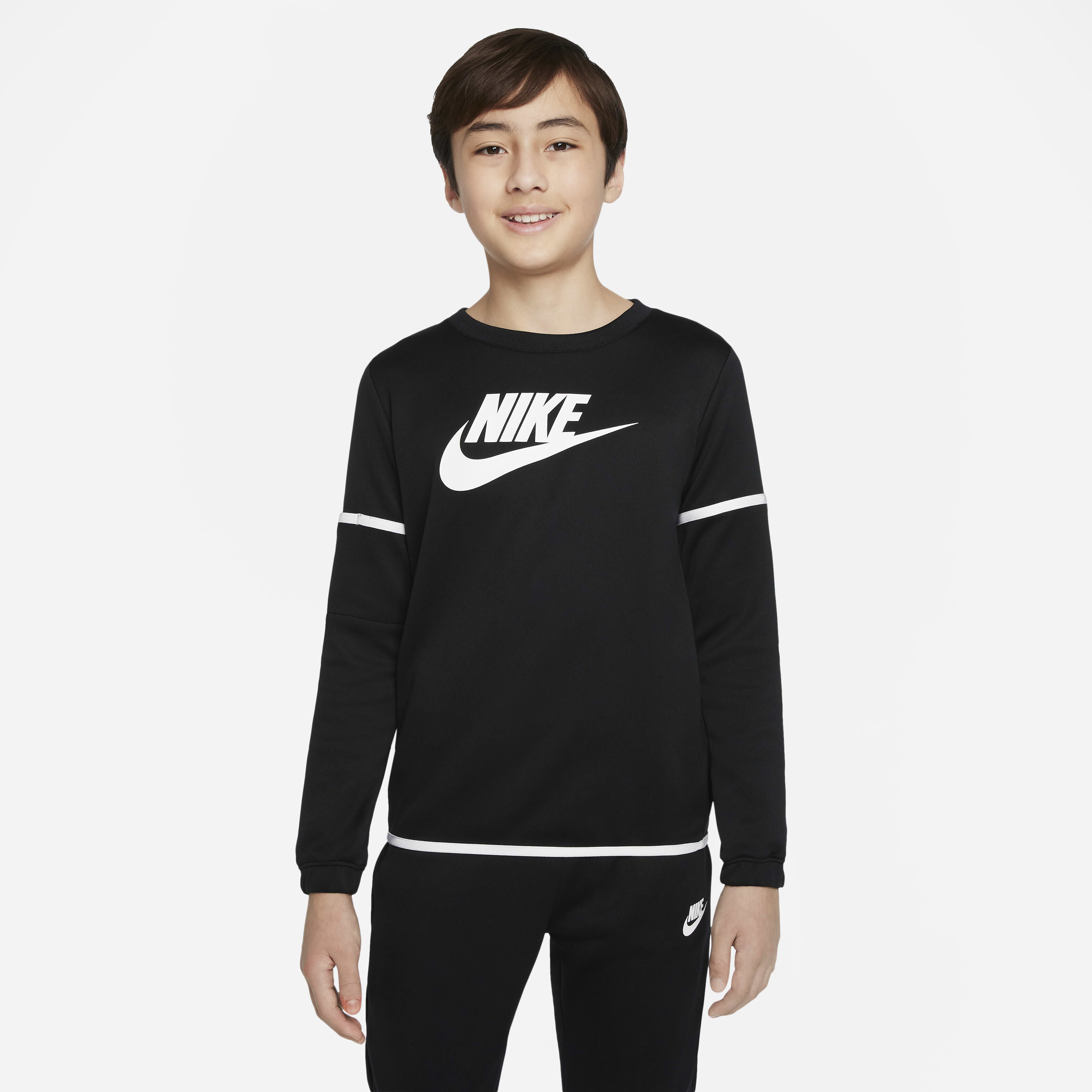 Nike Sportswear image number 2