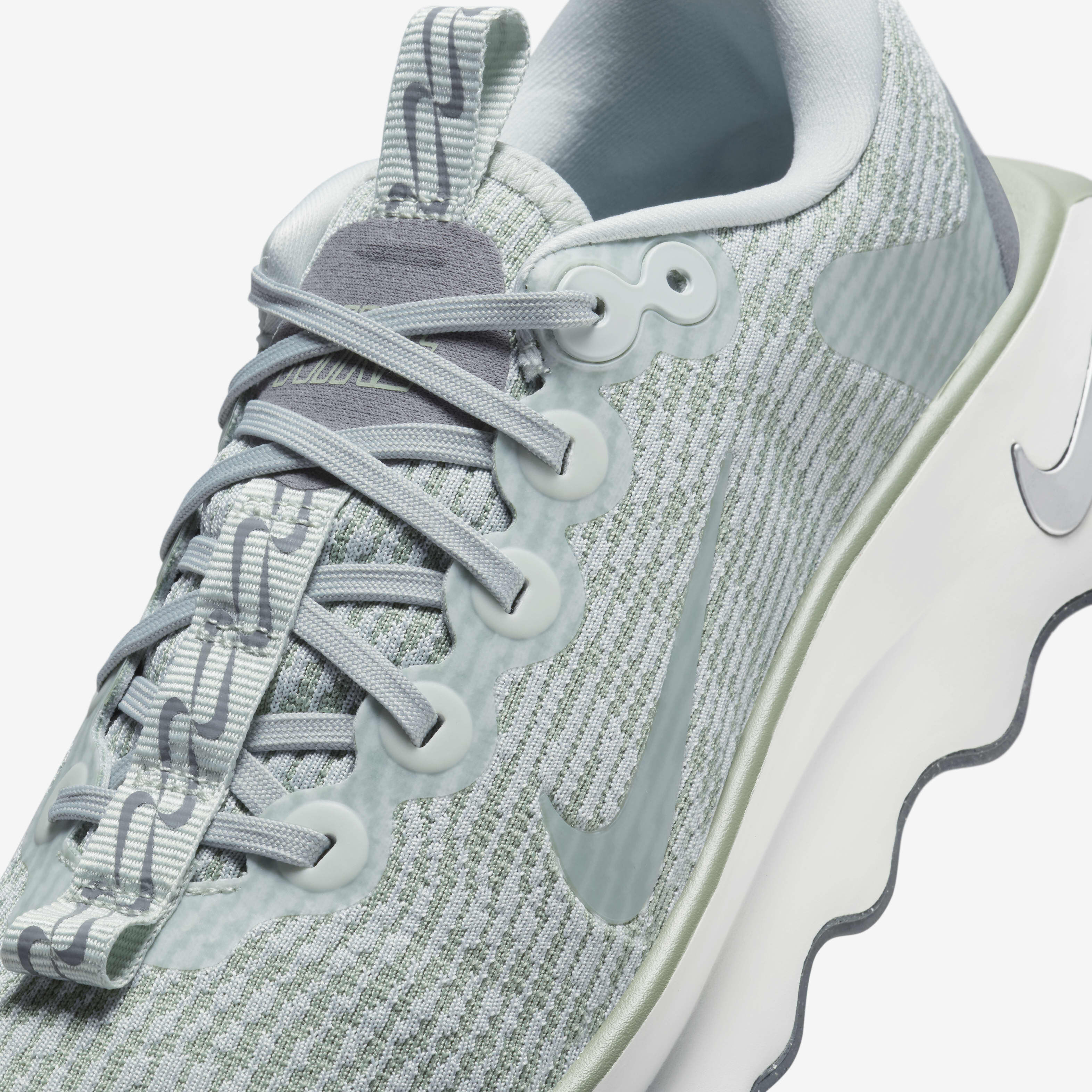 نايكي موتيفا image number 6