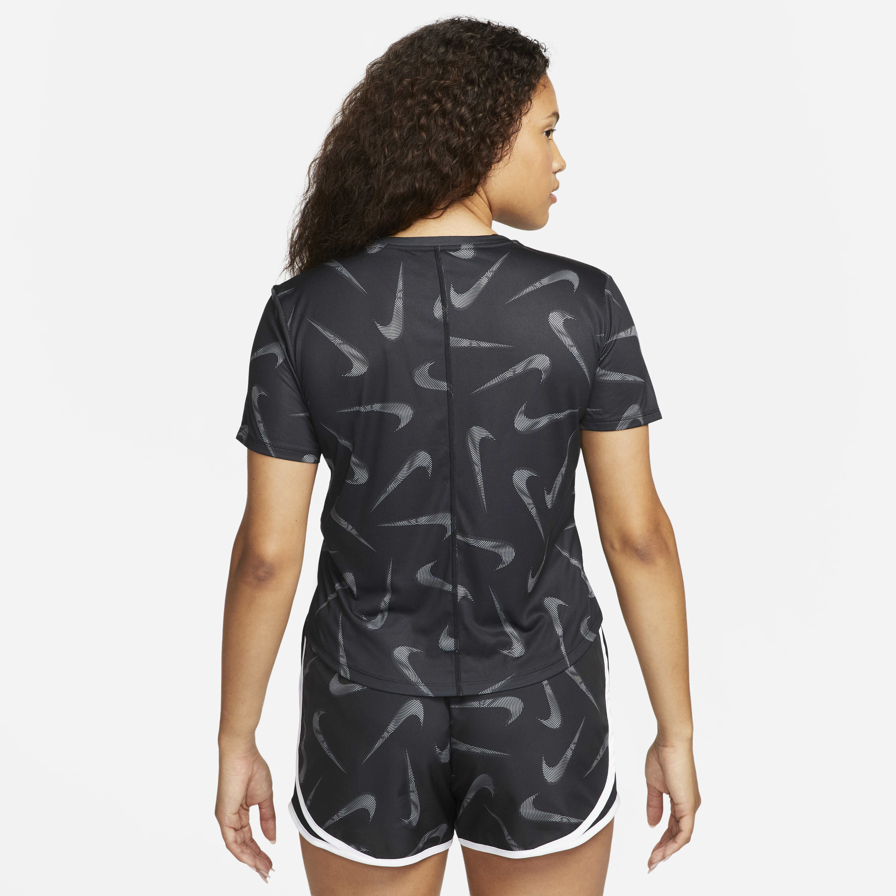 Nike Dri-FIT Swoosh image number 1