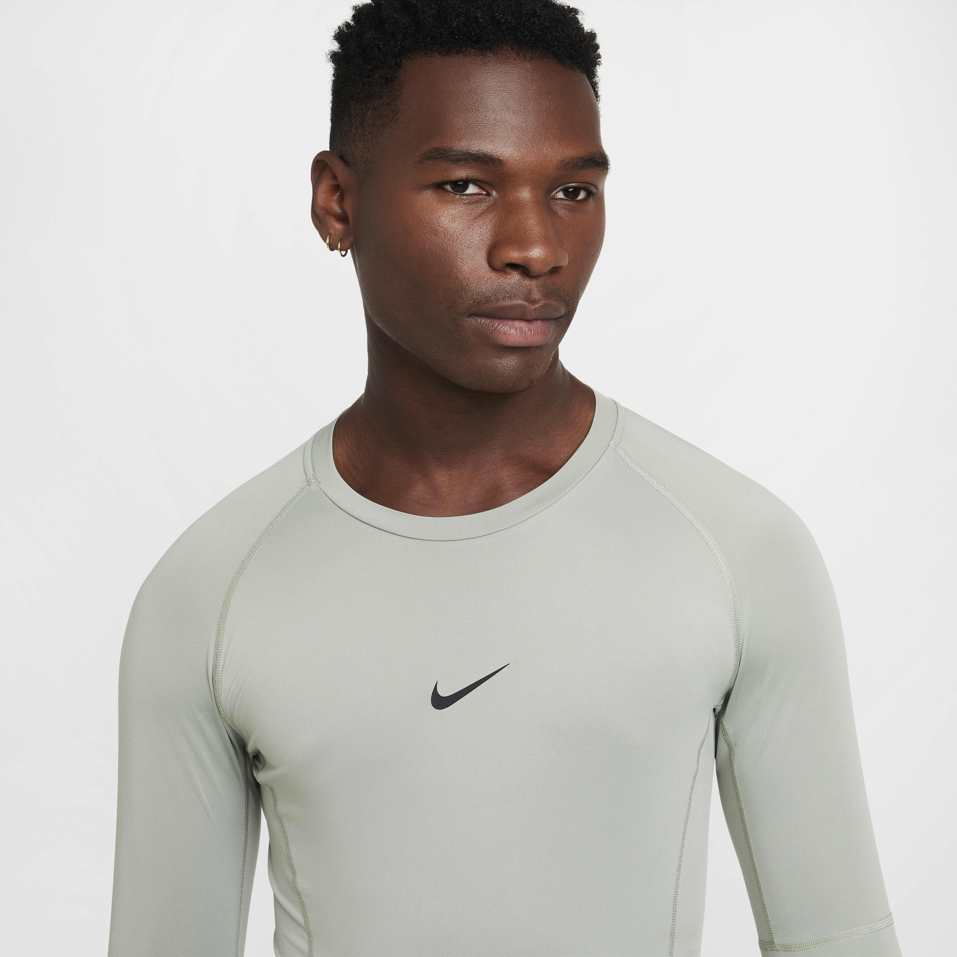 Nike Pro image number 2