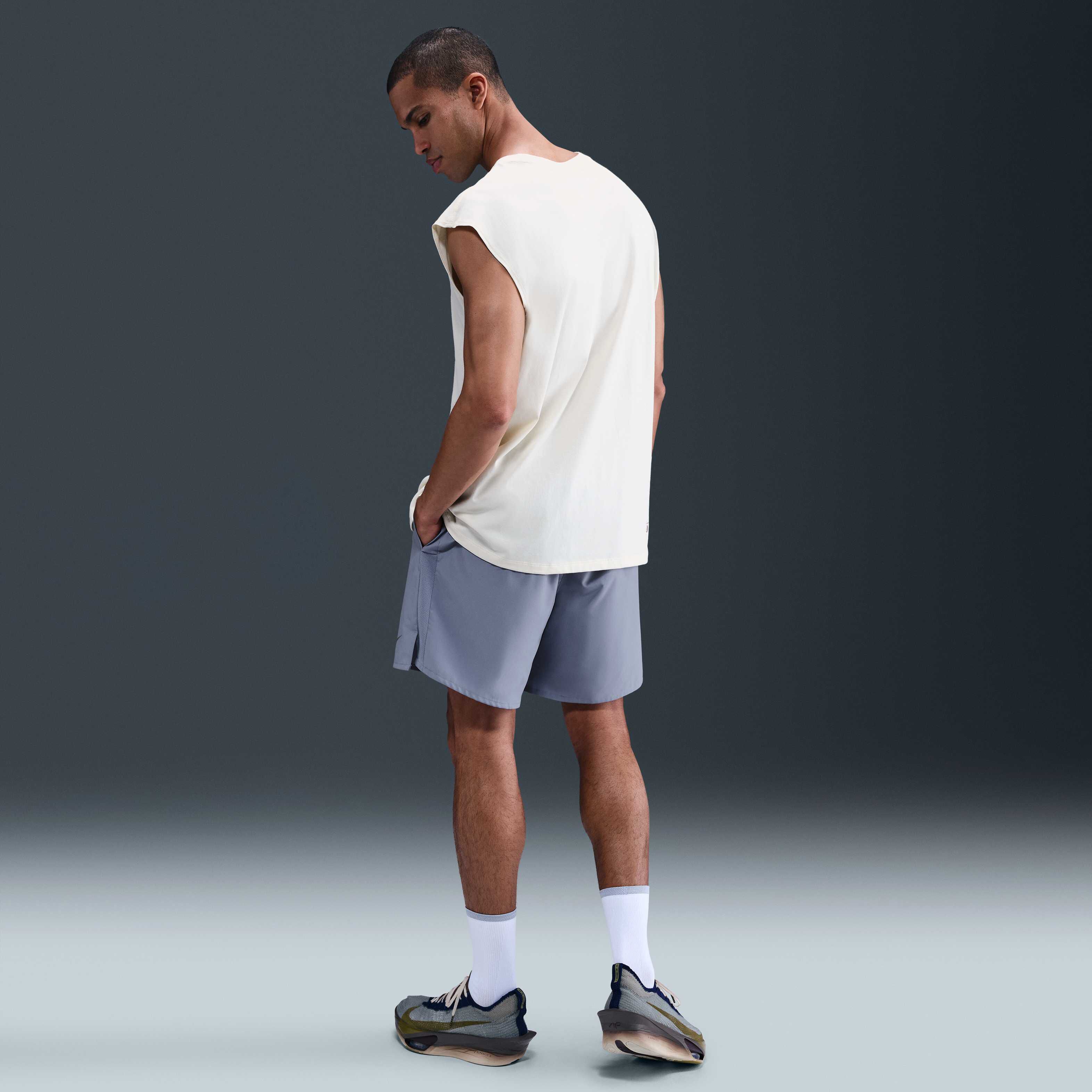 نايكي تشالنجر image number 3