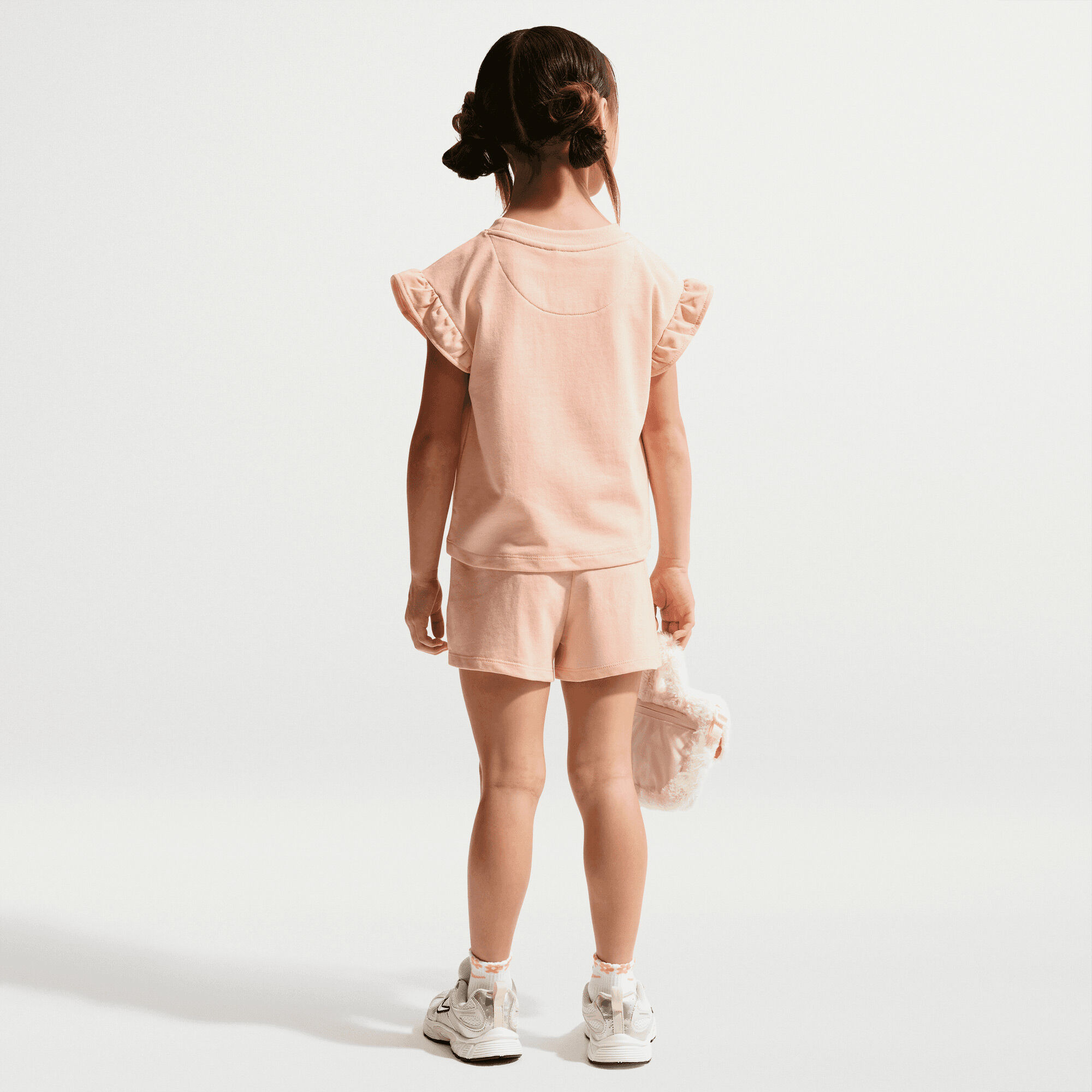 Zoom image