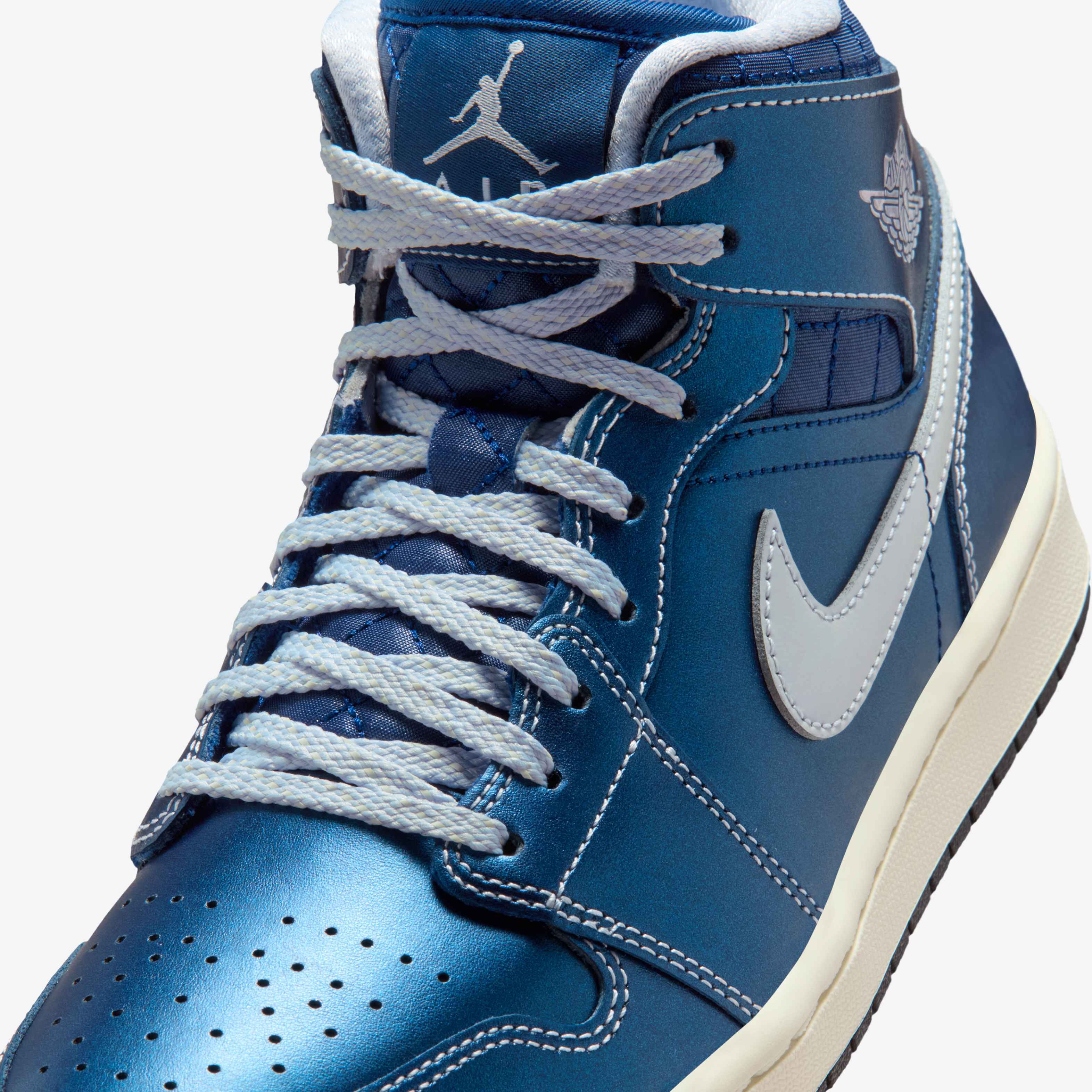 Air Jordan 1 Mid SE image number 6