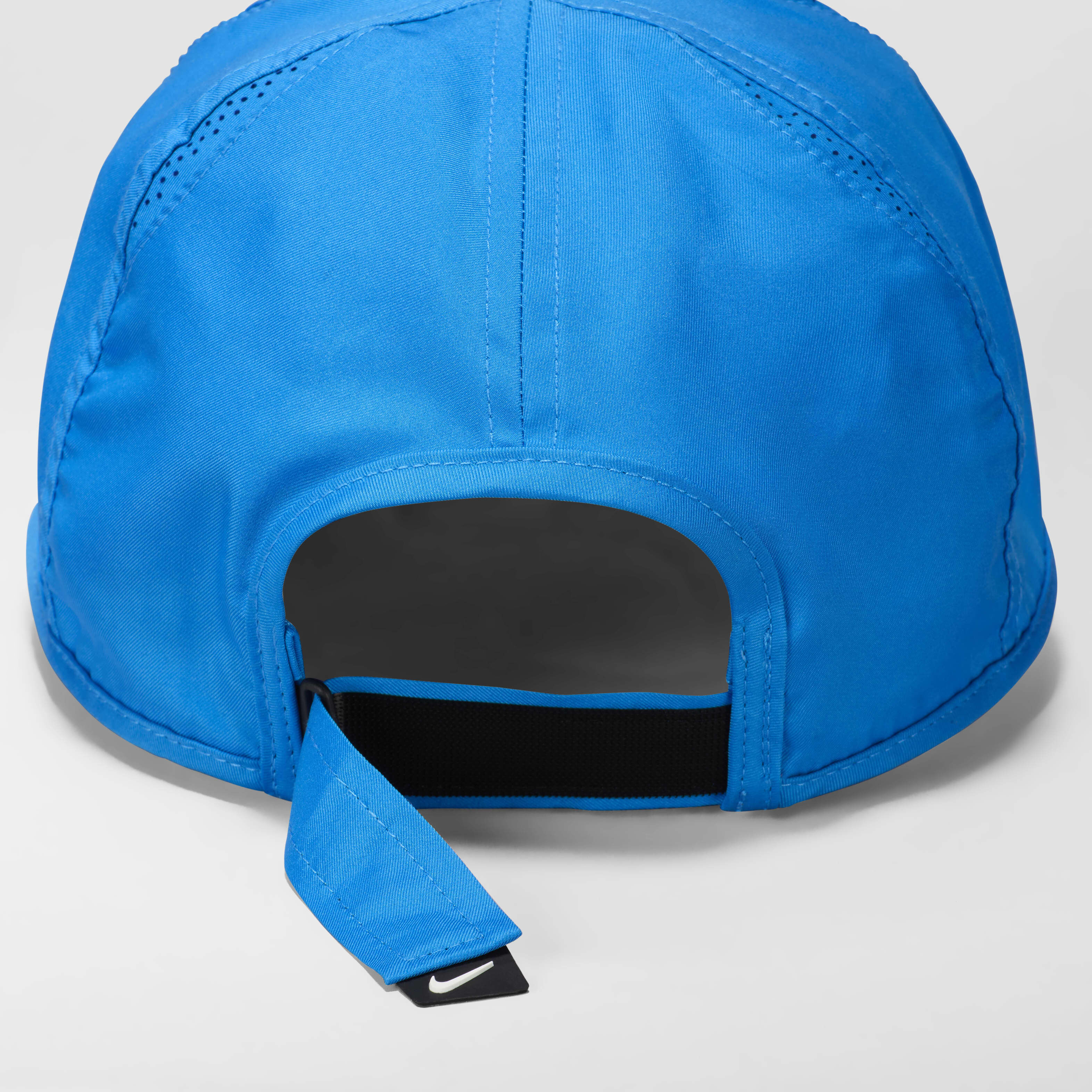 ★Nike★ Dry Fit Club Unstructured Featherlite Cap White Bla Nike Dri-FIT Club Kids' Unstructured Featherlight Cap. Nike ZA