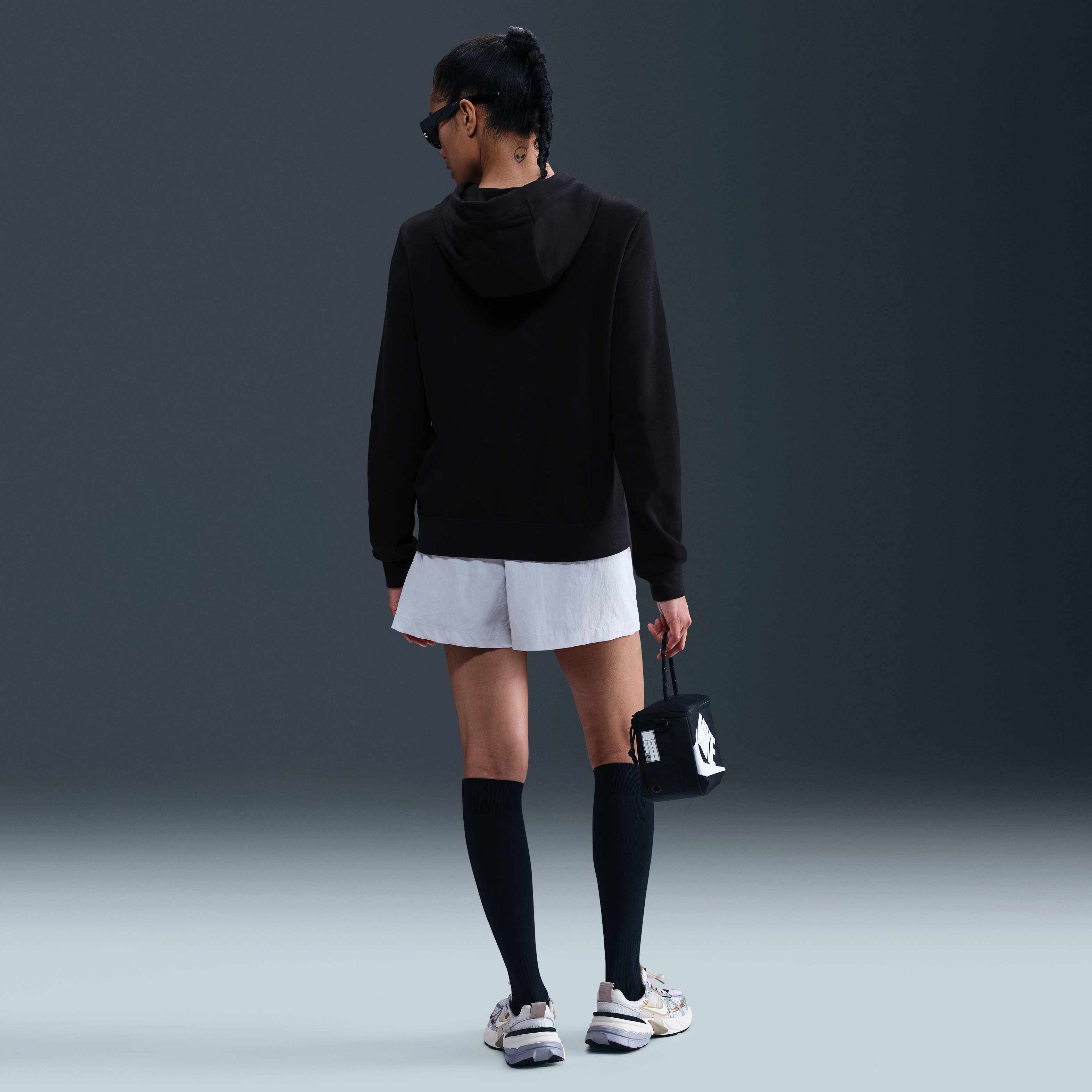 نايكي سبورتسوير كلوب فليس image number 4