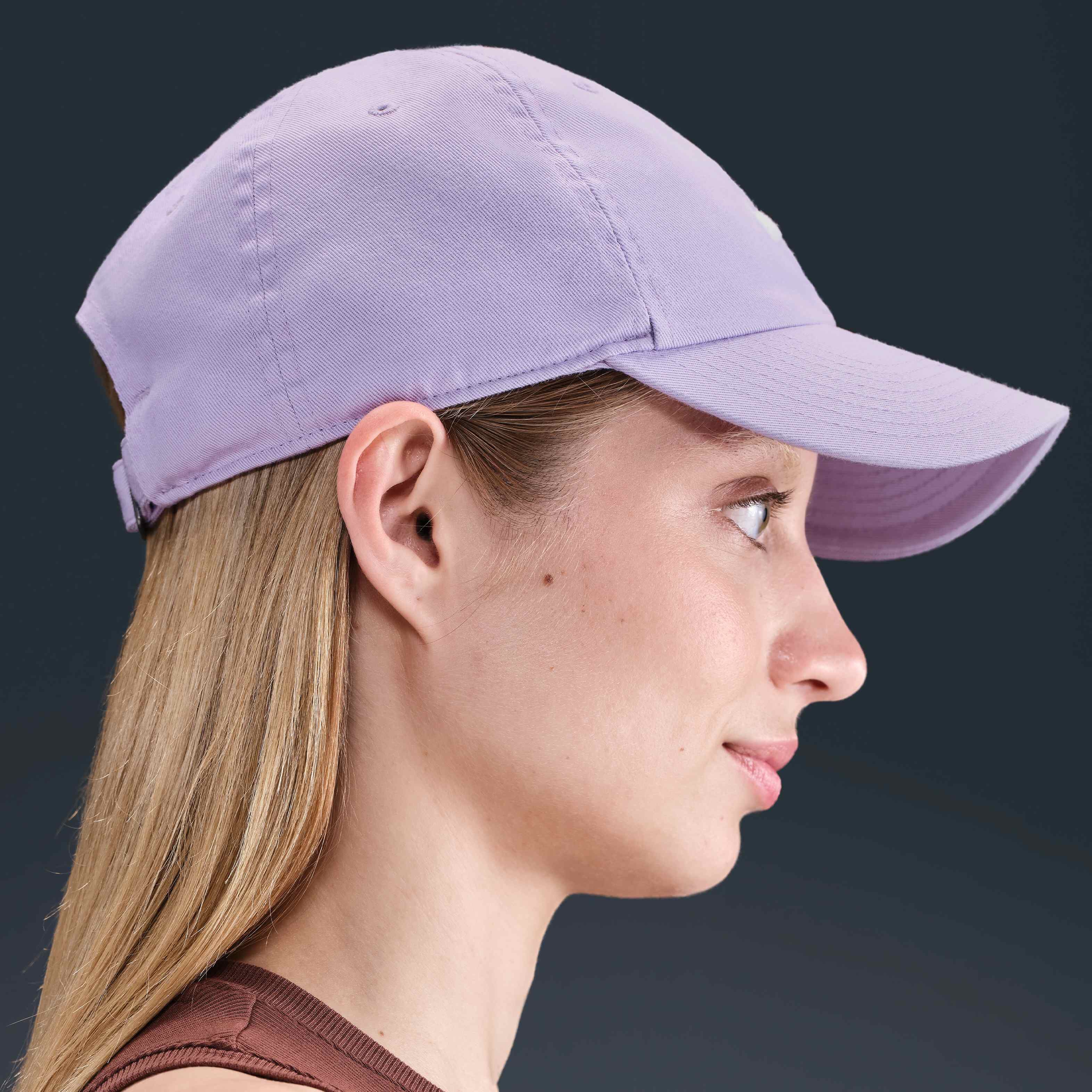 Nike Club image number 3