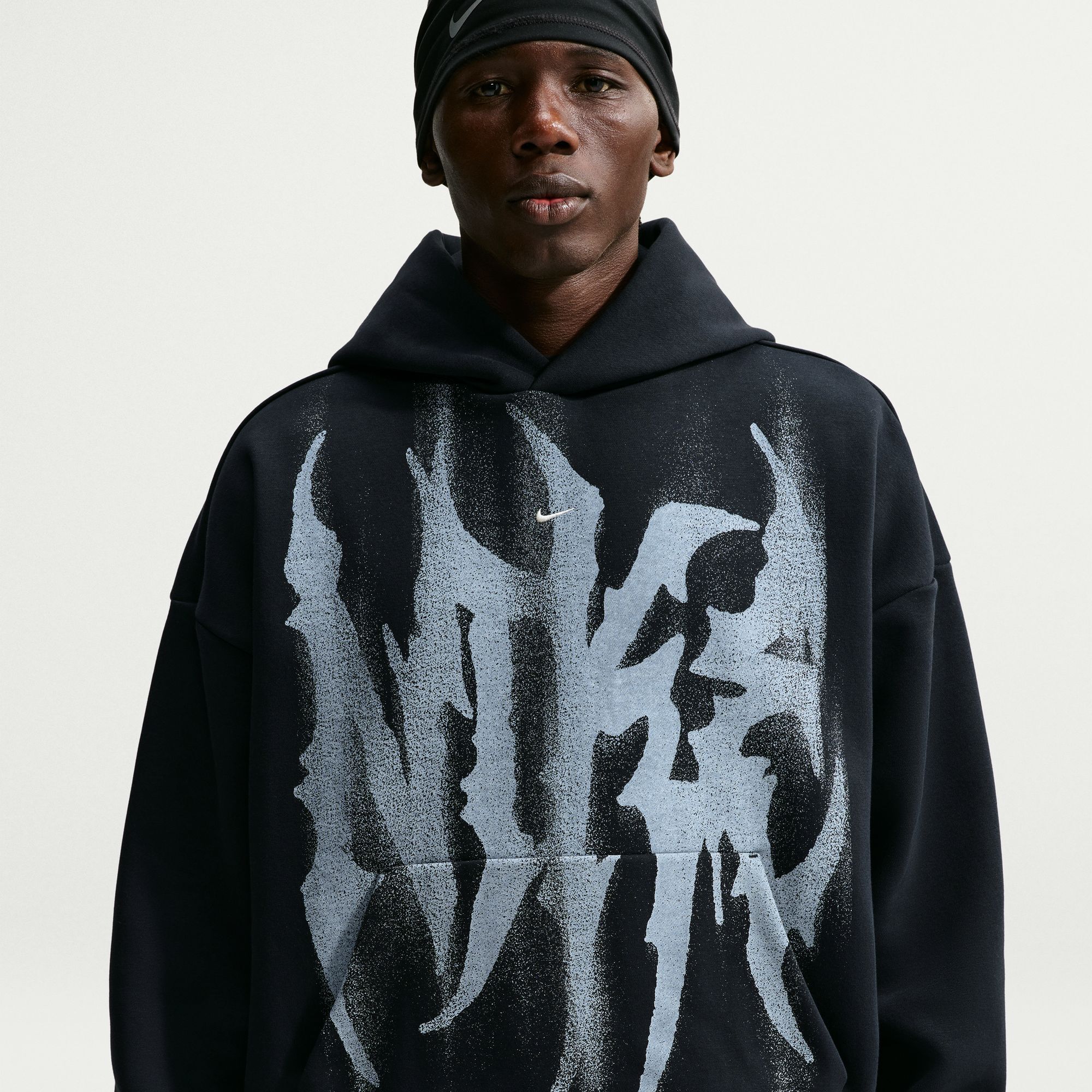 Nike Standard Issue image number 2