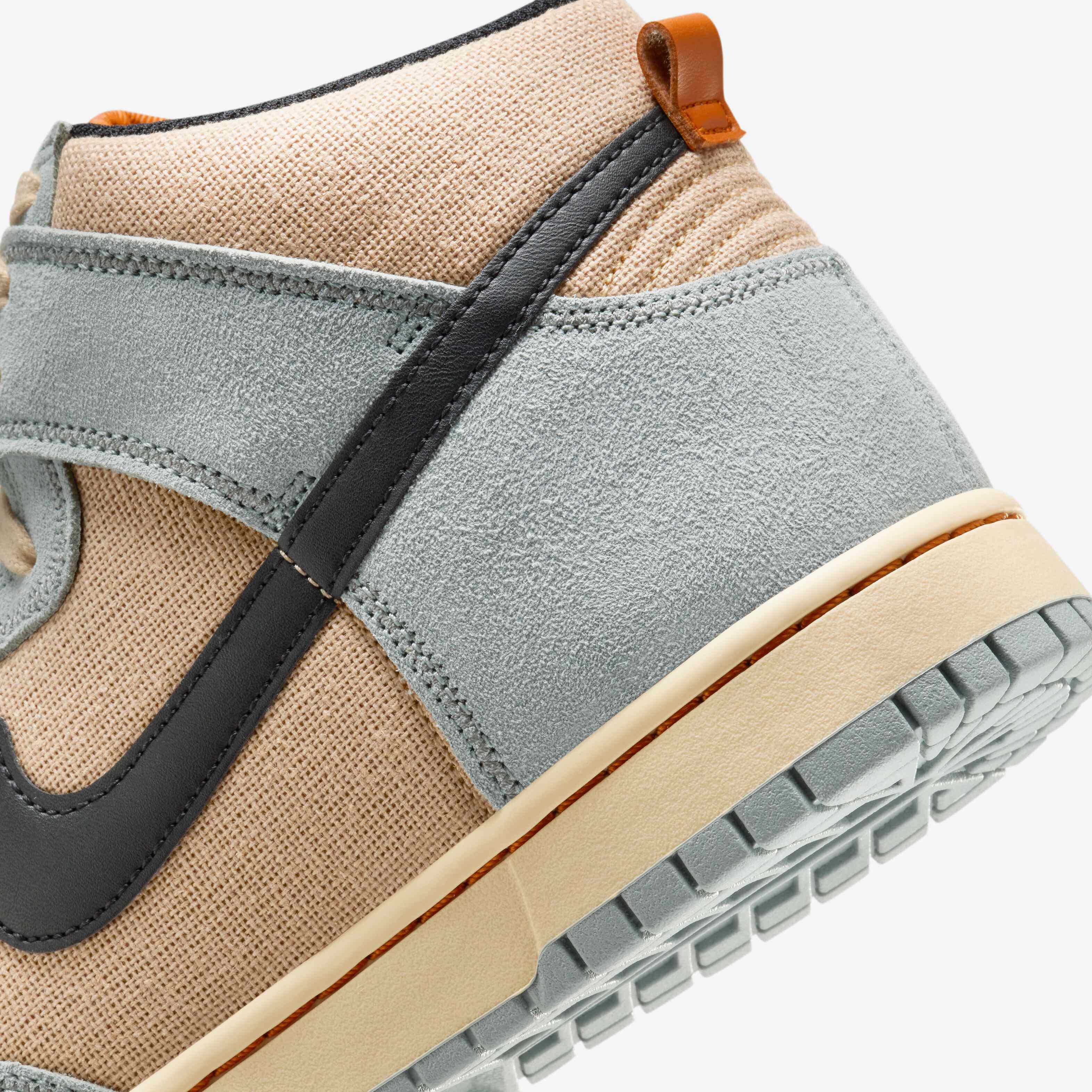 Nike Dunk High Retro SE image number 7