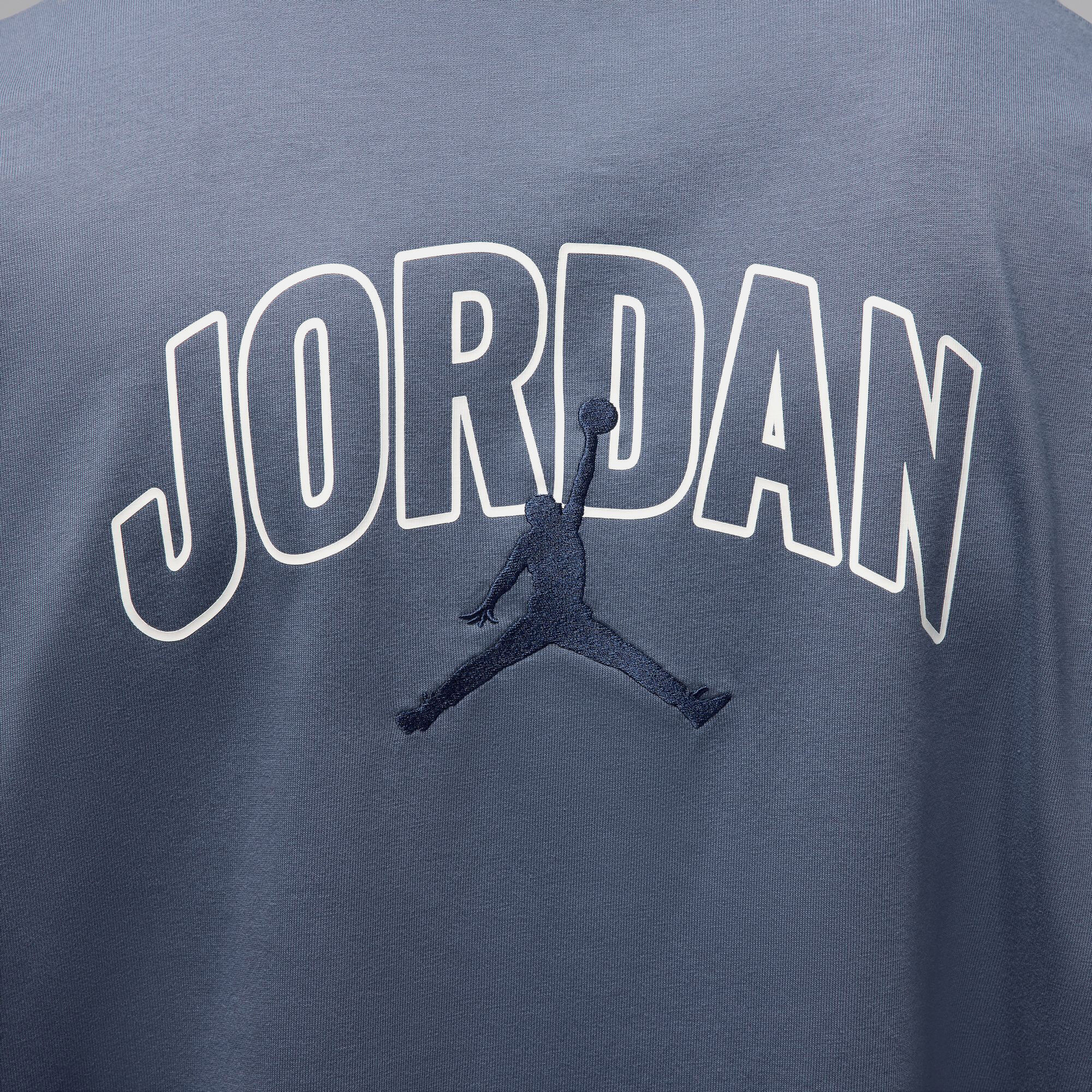 Jordan Brooklyn image number 4