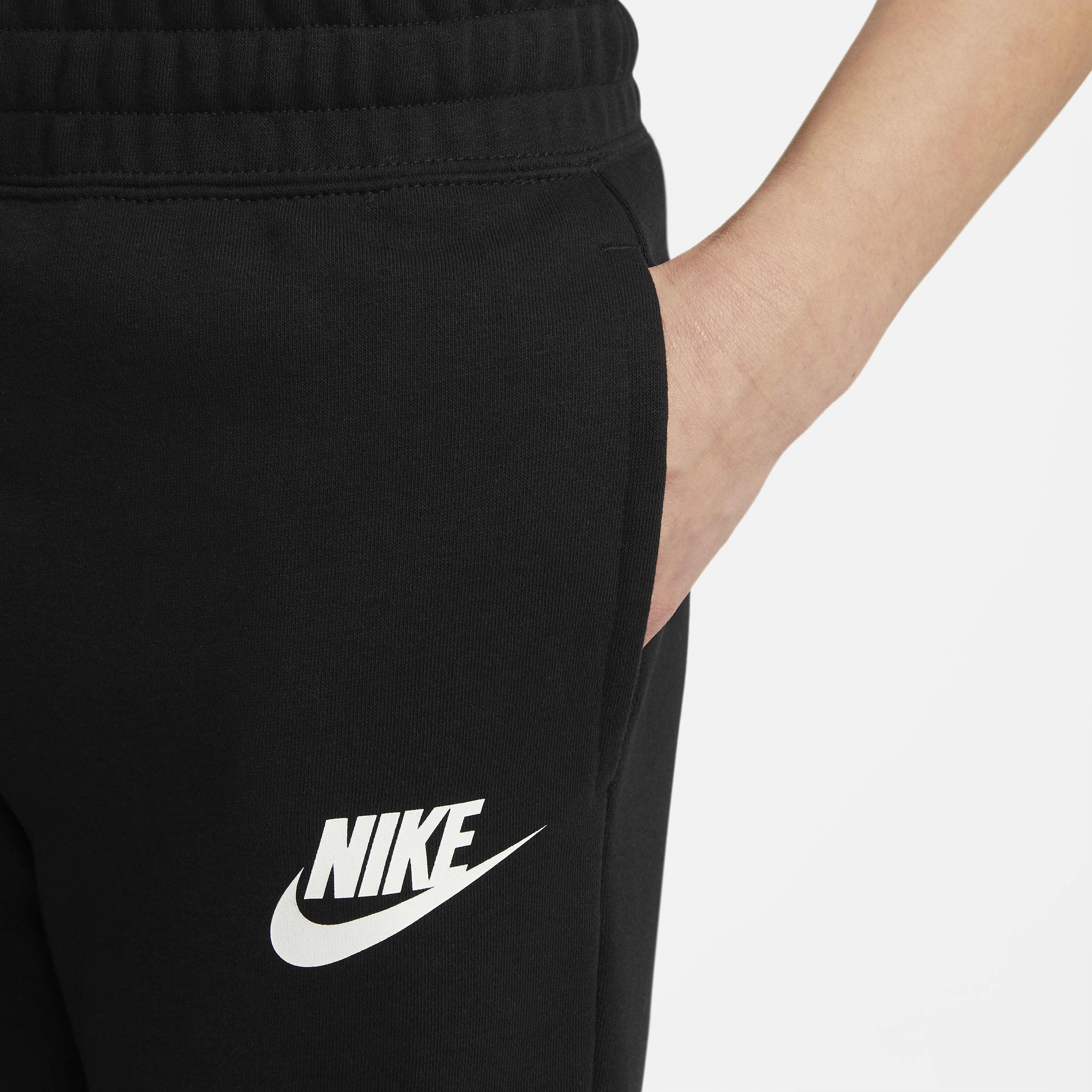 Nike Sportswear Club image number 3
