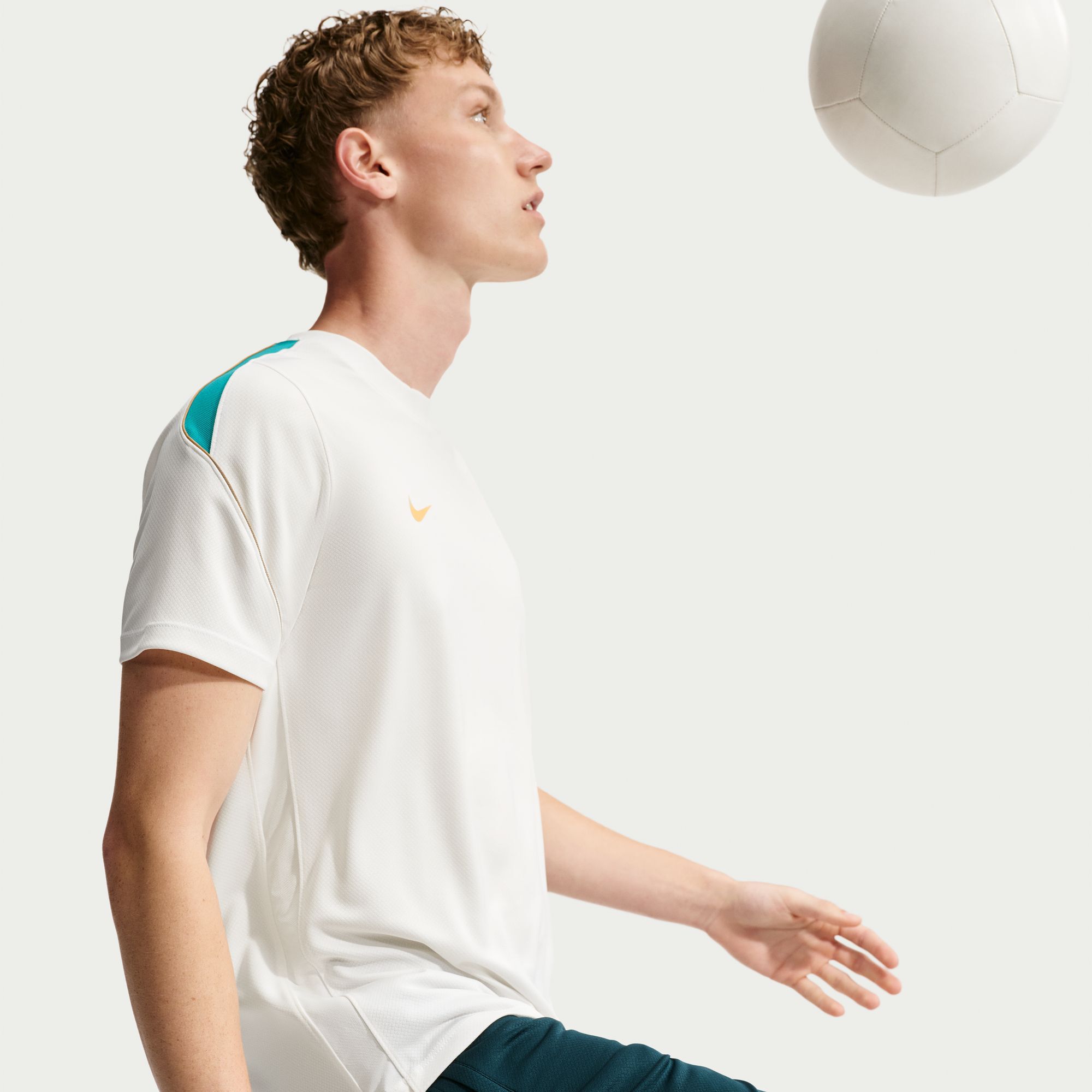 Nike Strike image number 3