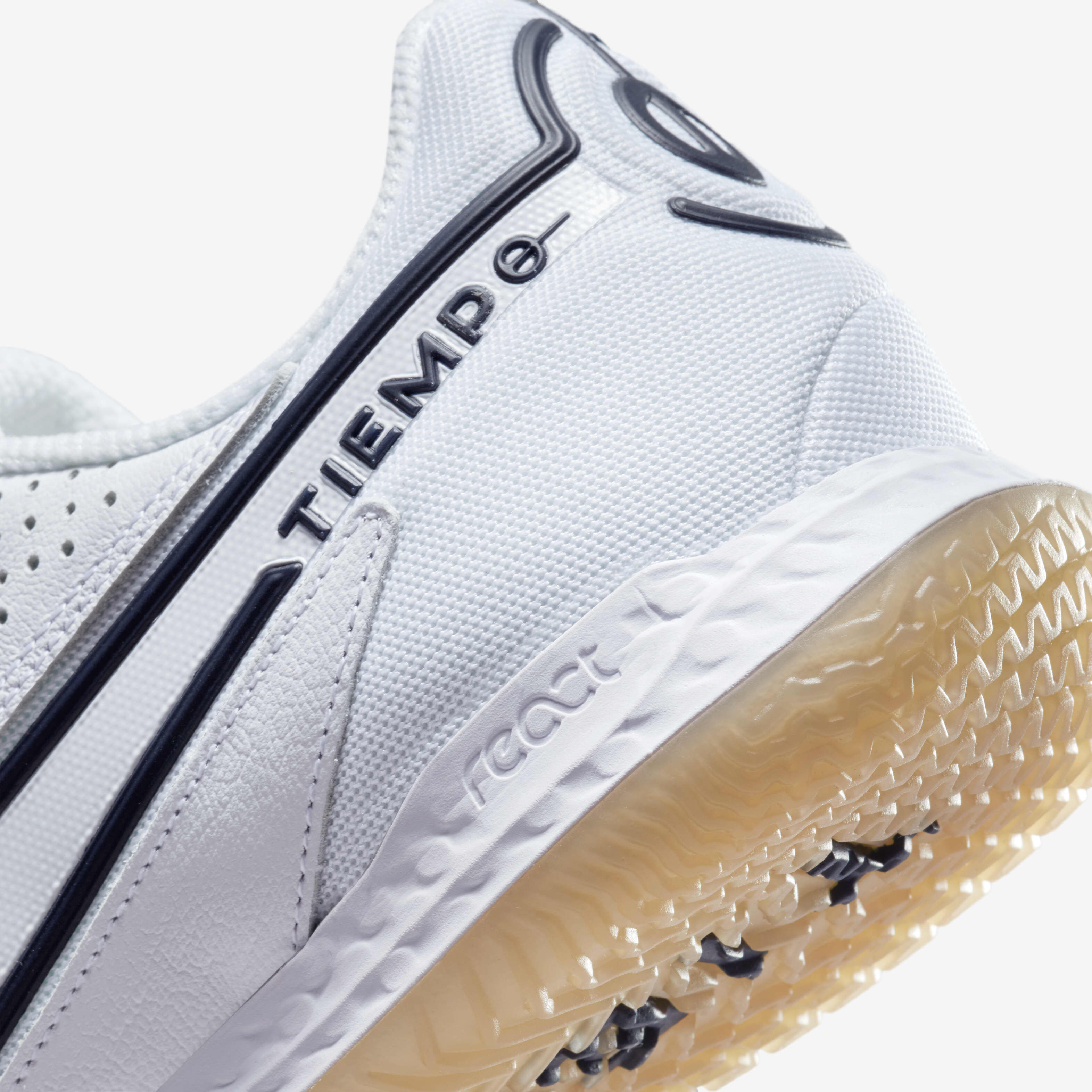 Nike React Tiempo Legend 9 Pro IC image number 7