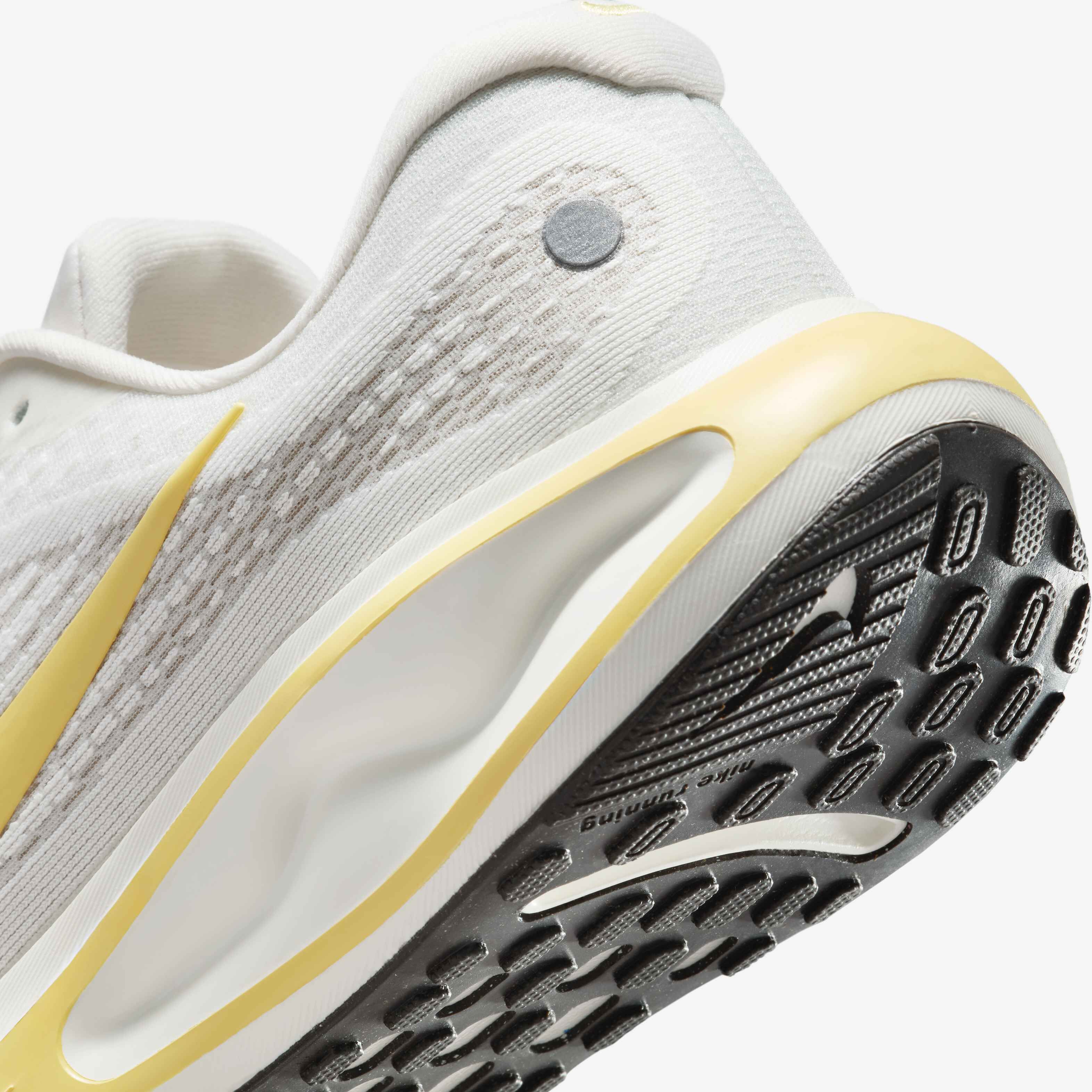 نايكي جيرني رن image number 7