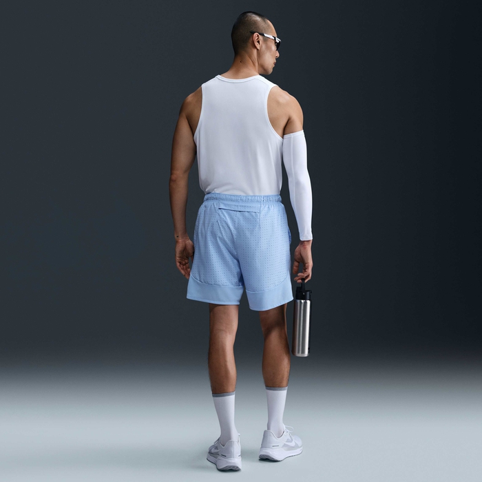 Nike Challenger Breathe image number 3 Nike Challenger Breathe image number 3