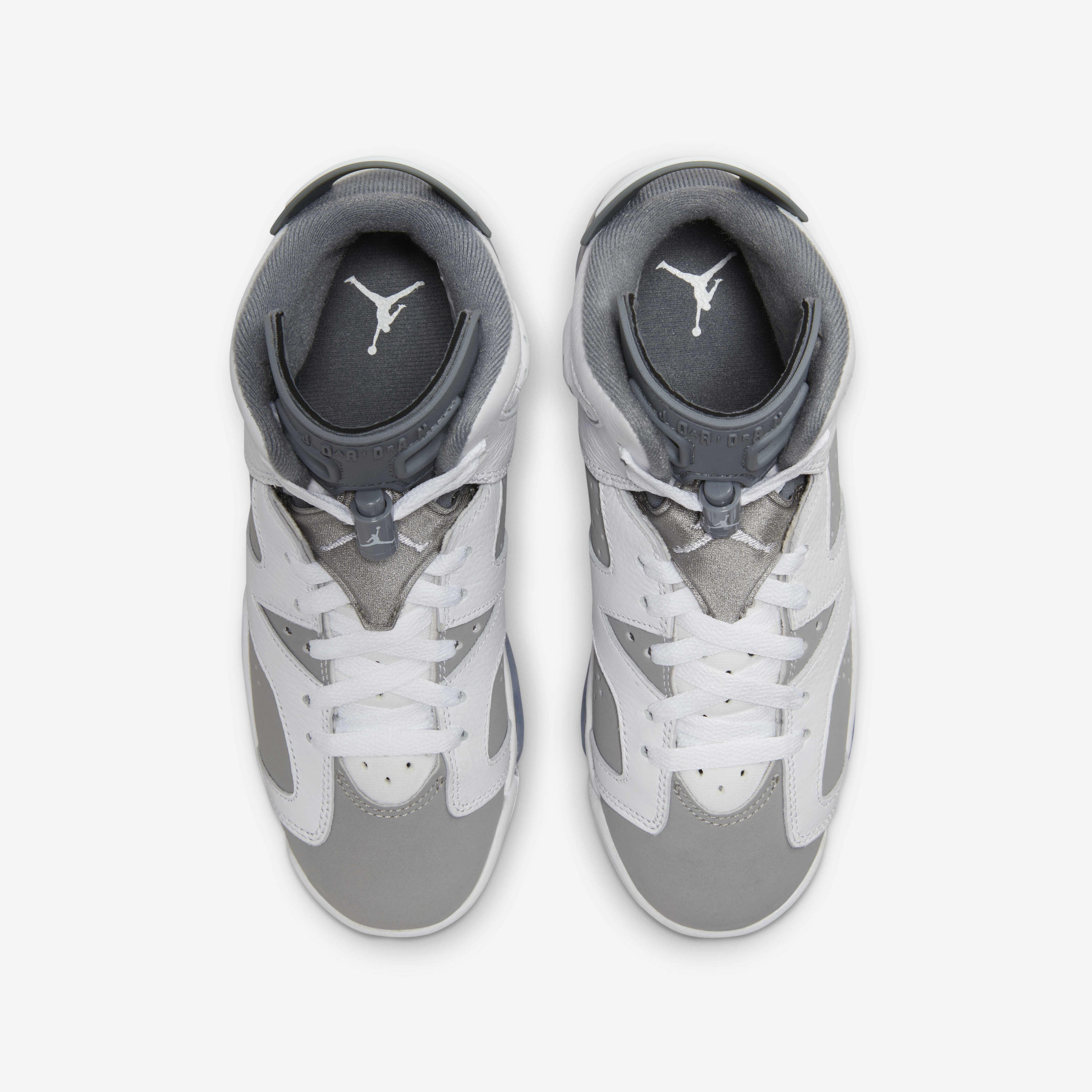 Air Jordan 6 Retro 'White and Midnight Navy' image number 3