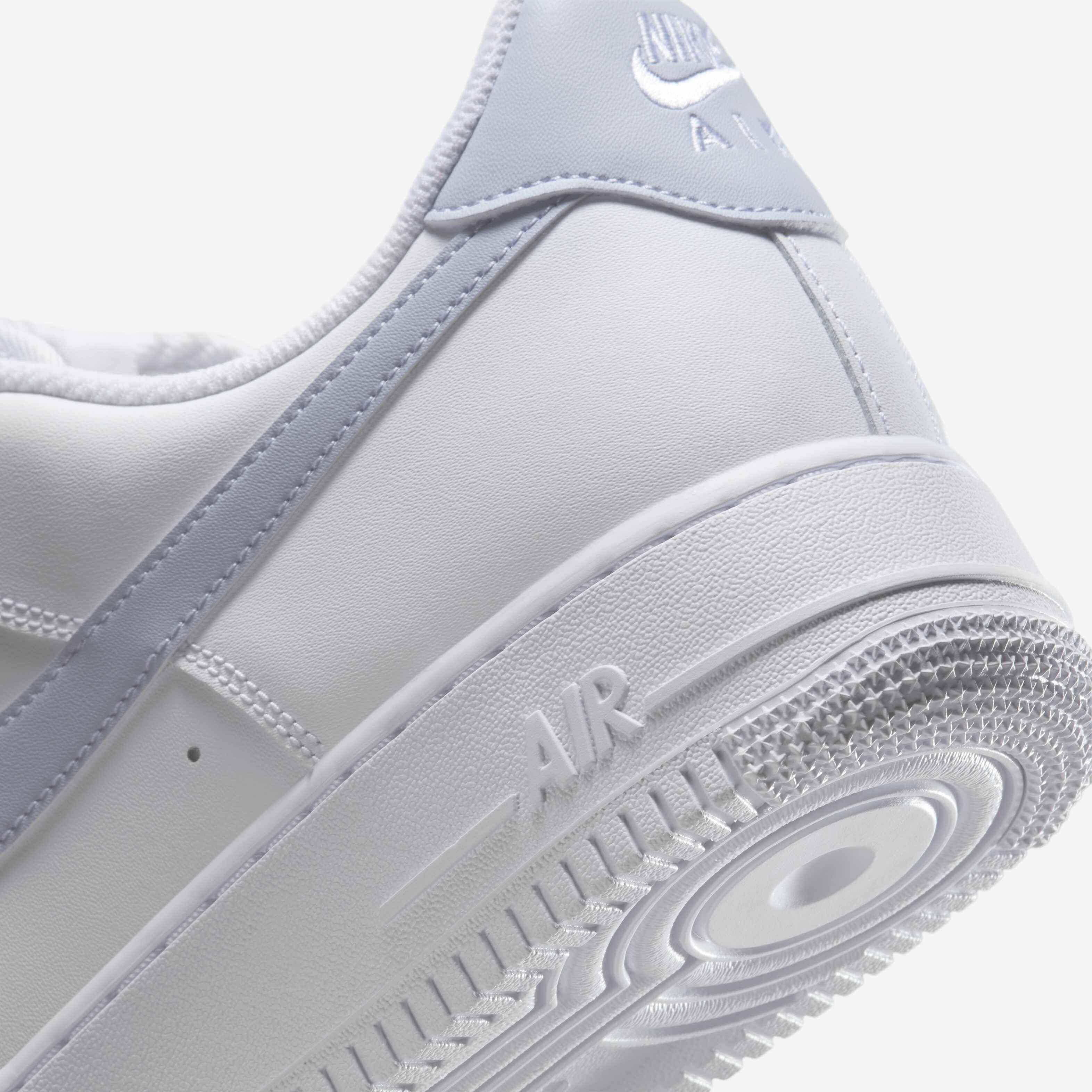 نايكي اير فورس 1 '07 image number 7