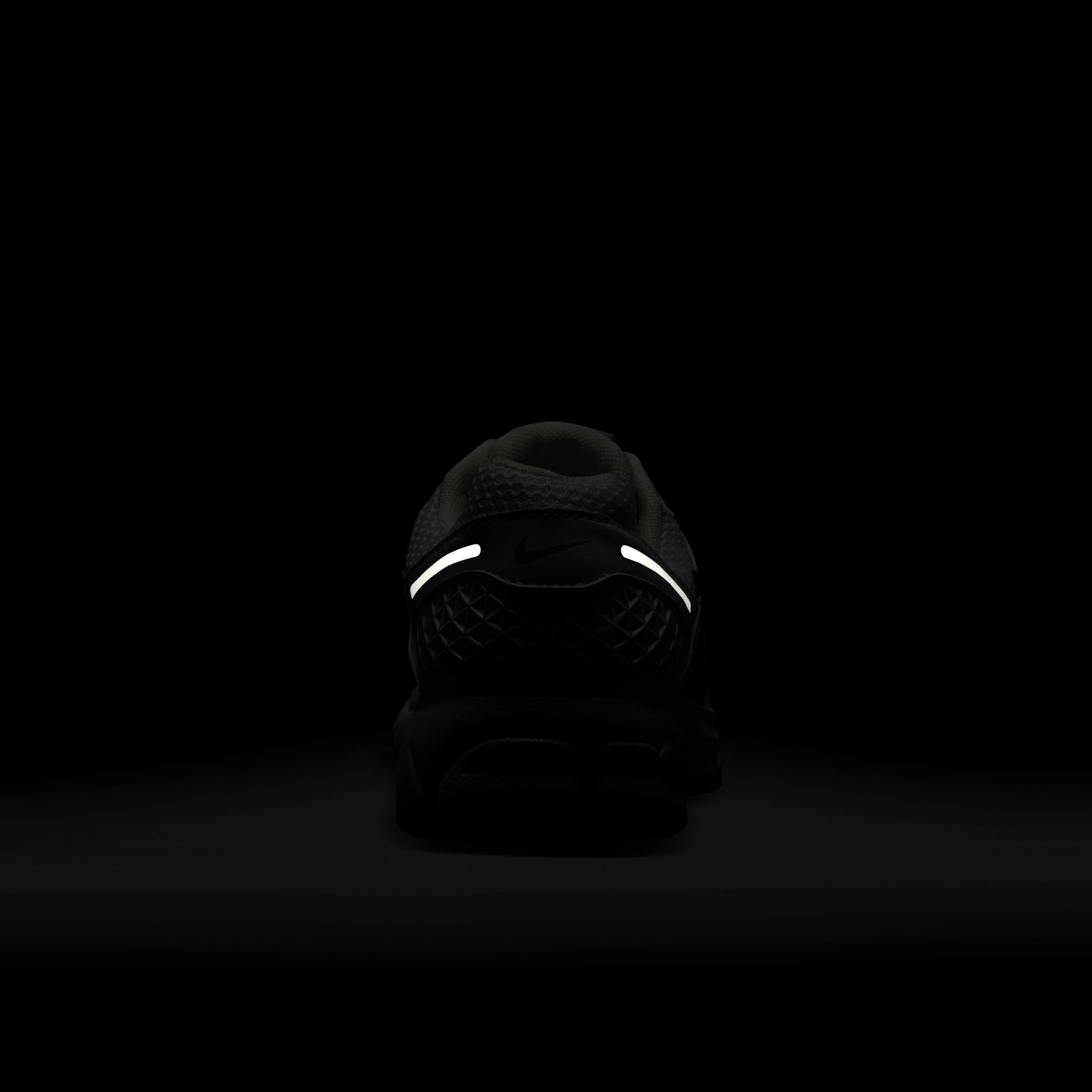 Nike Zoom Vomero 5 image number 9