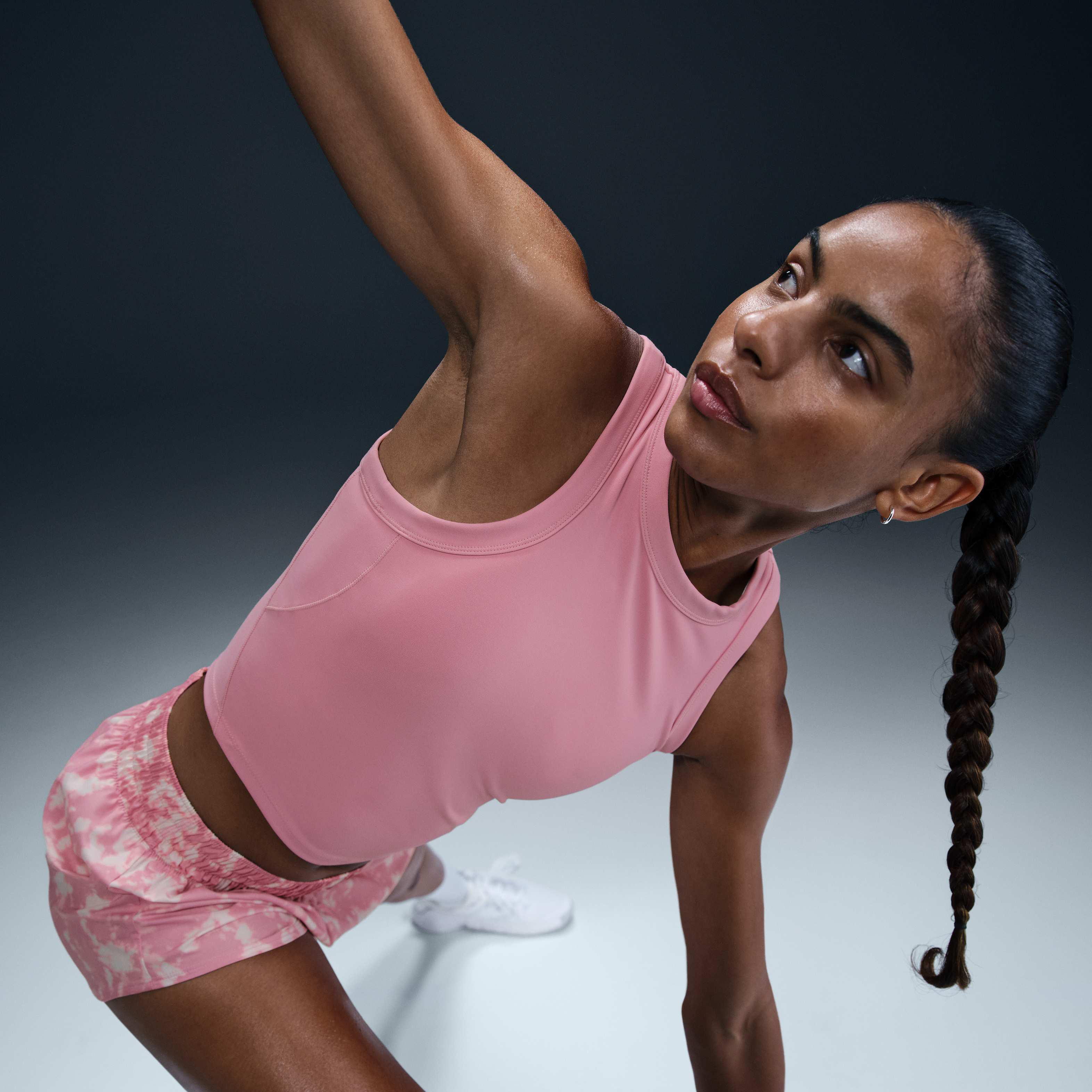 نايكي ون فيتد image number 2