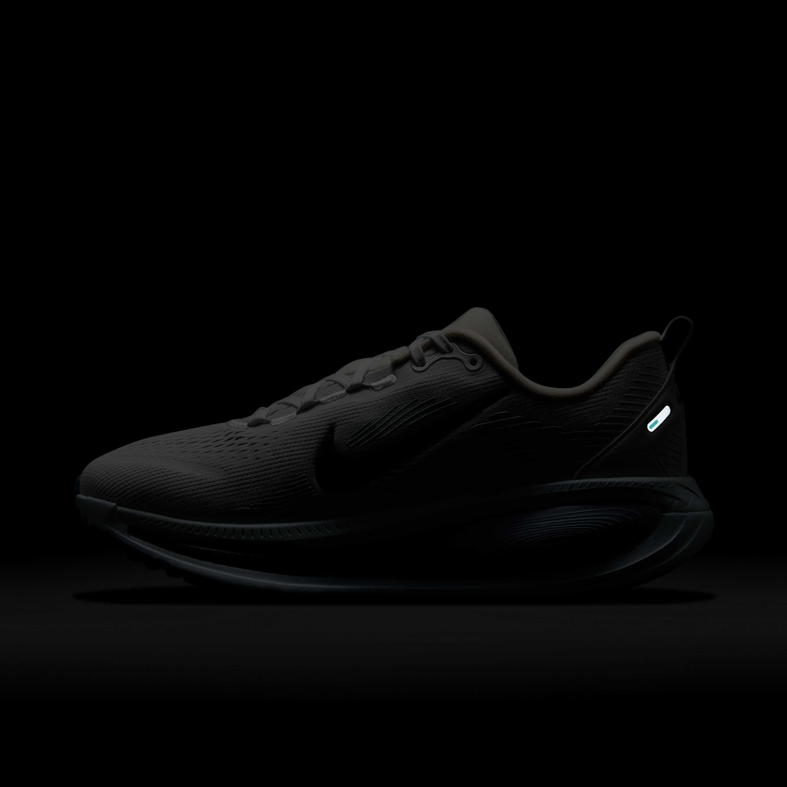 Nike Vomero 18 image number 10