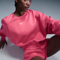 نايكي سبورتسوير فونيكس فليس