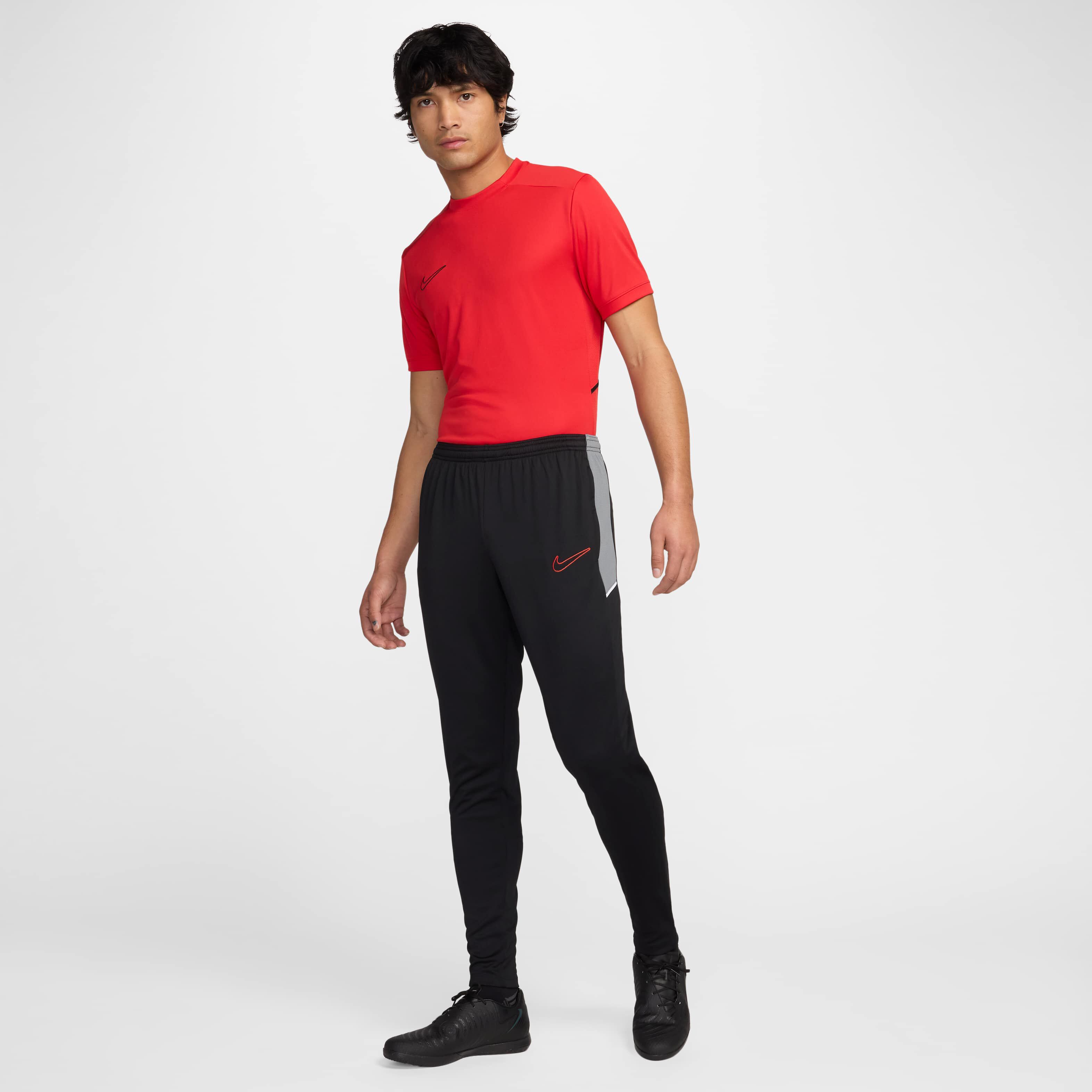 نايكي أكاديمي image number 5