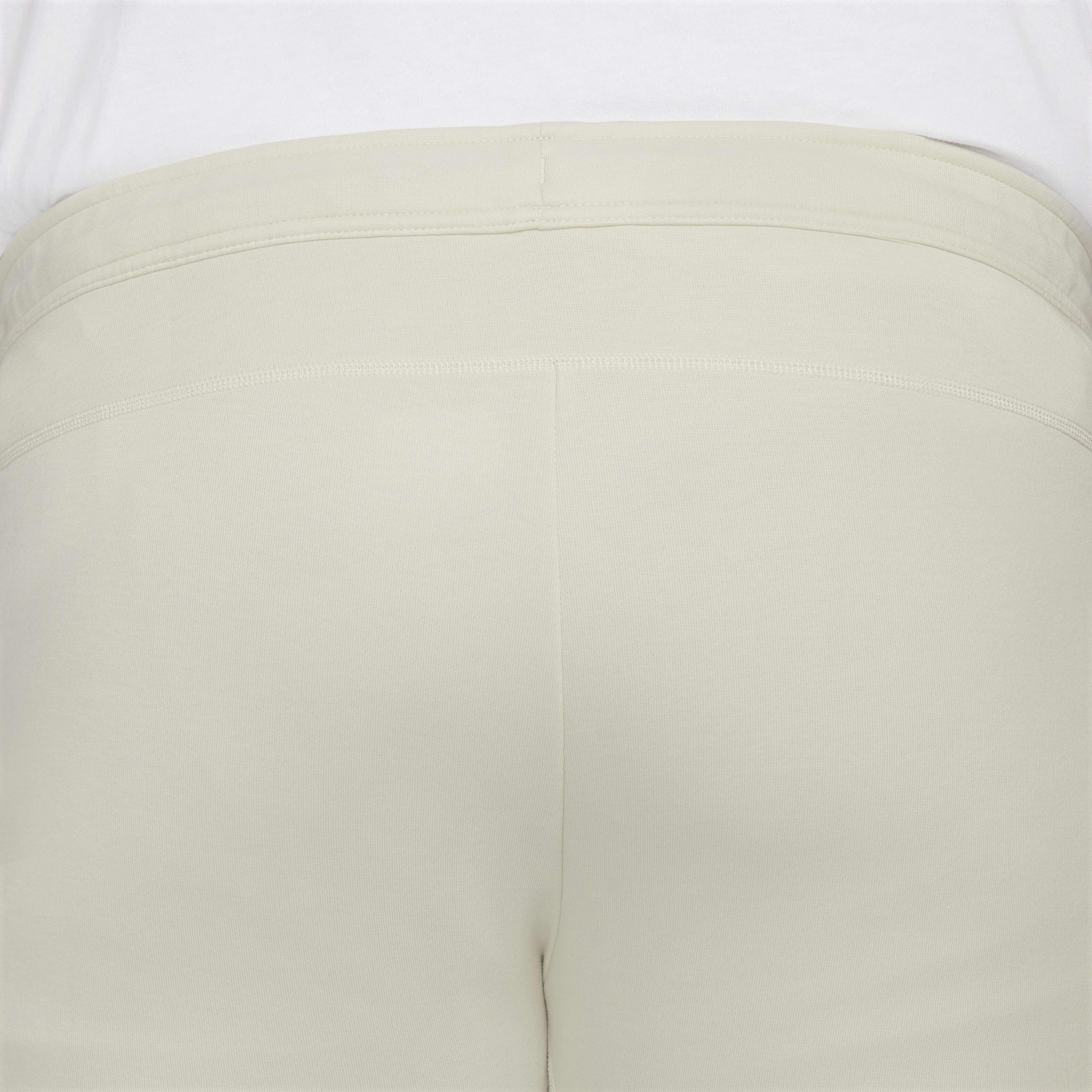 Nike Sportswear Tech Fleece image number 16