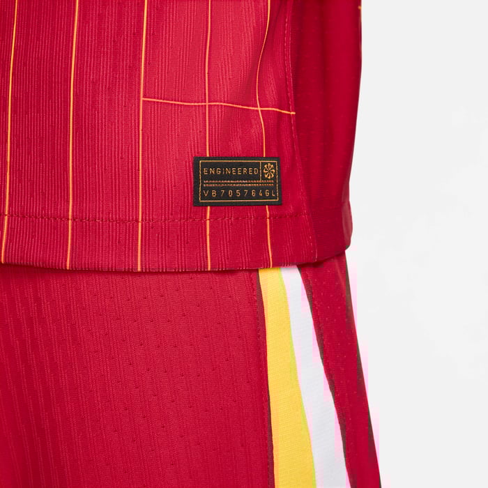 ليفربول 2024/25 ماتش الأساسي image number 6 ليفربول 2024/25 ماتش الأساسي image number 6