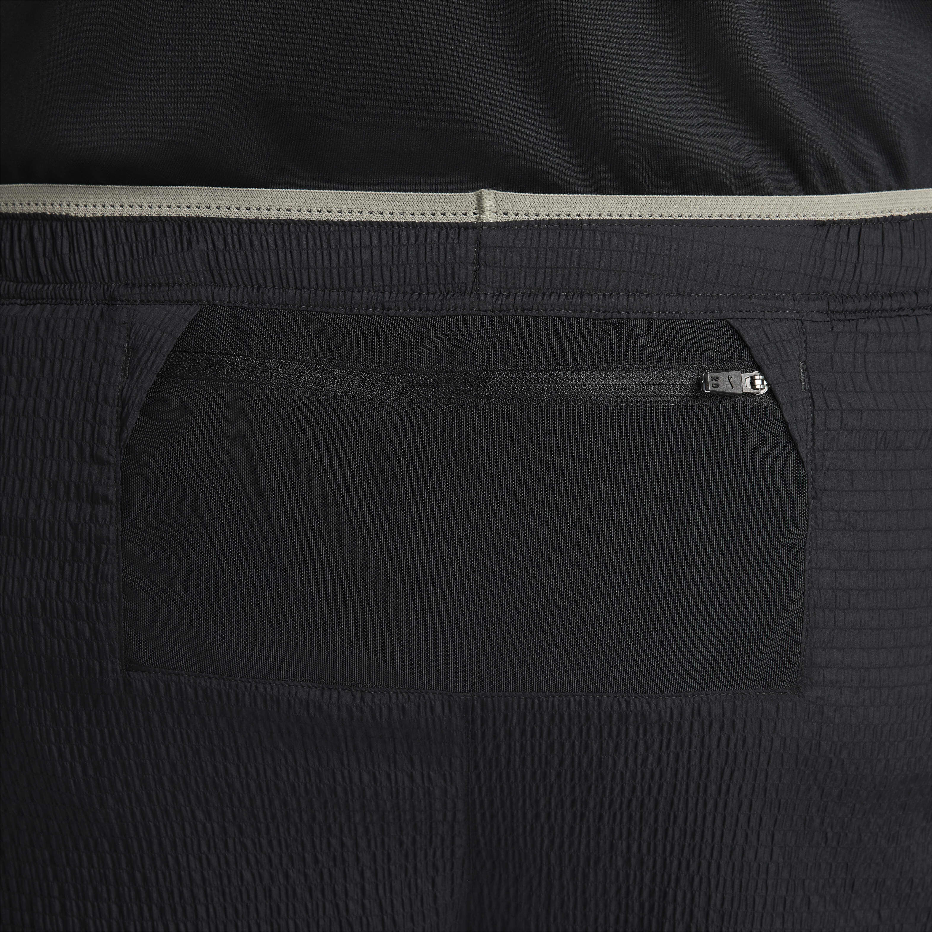 Nike Stride Running Division image number 17