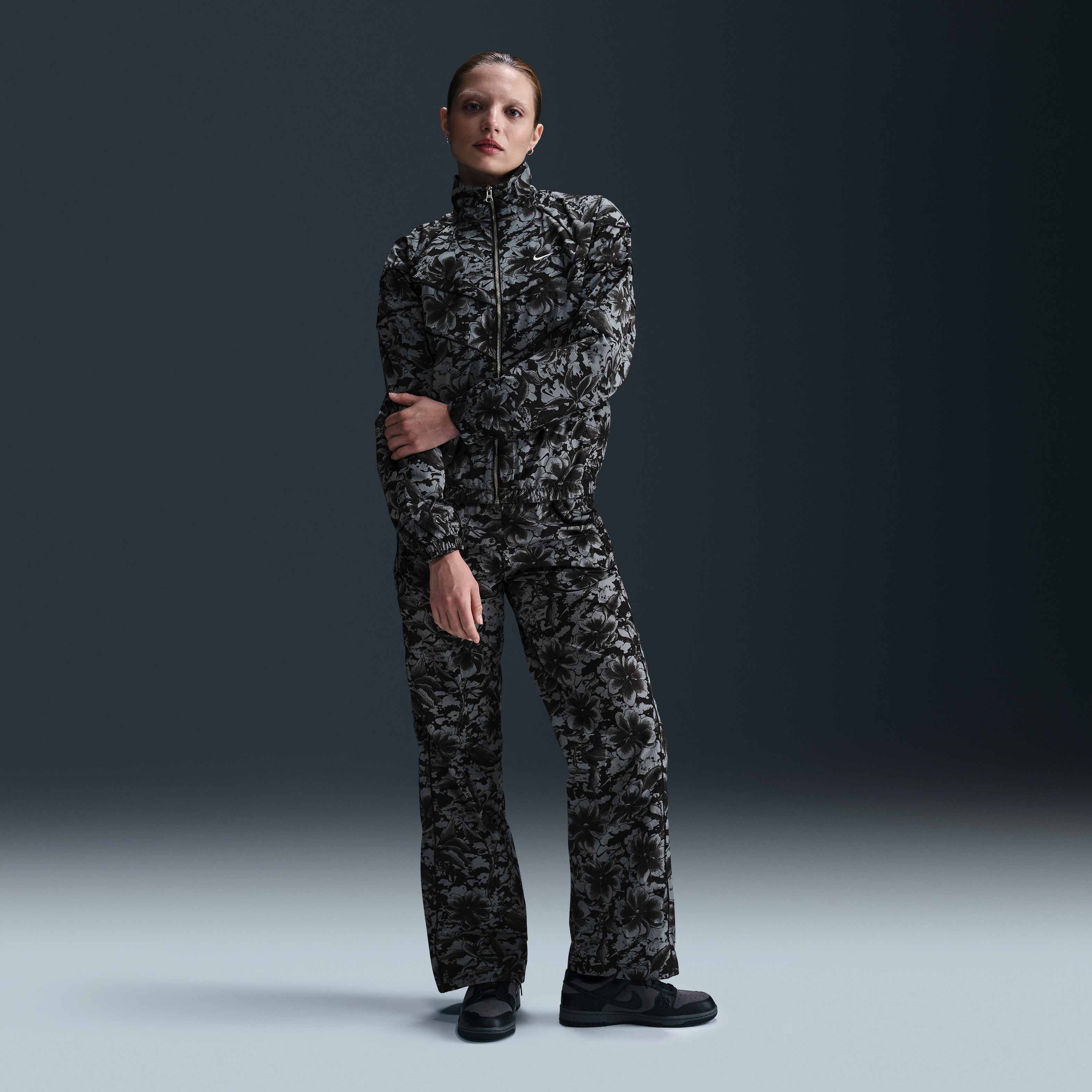 نايكي سبورتسوير ويندرانر image number 3