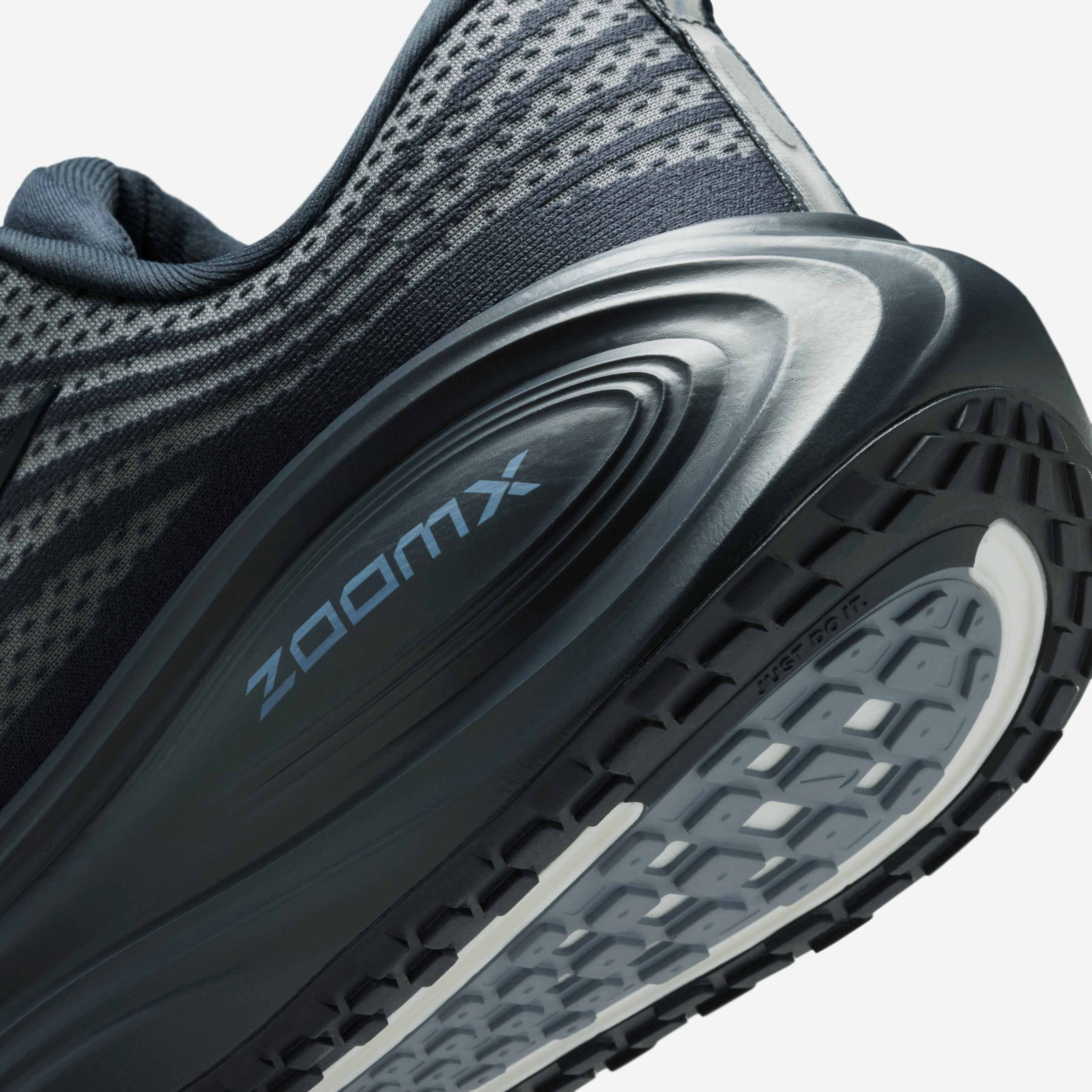Nike Vomero Plus image number 7
