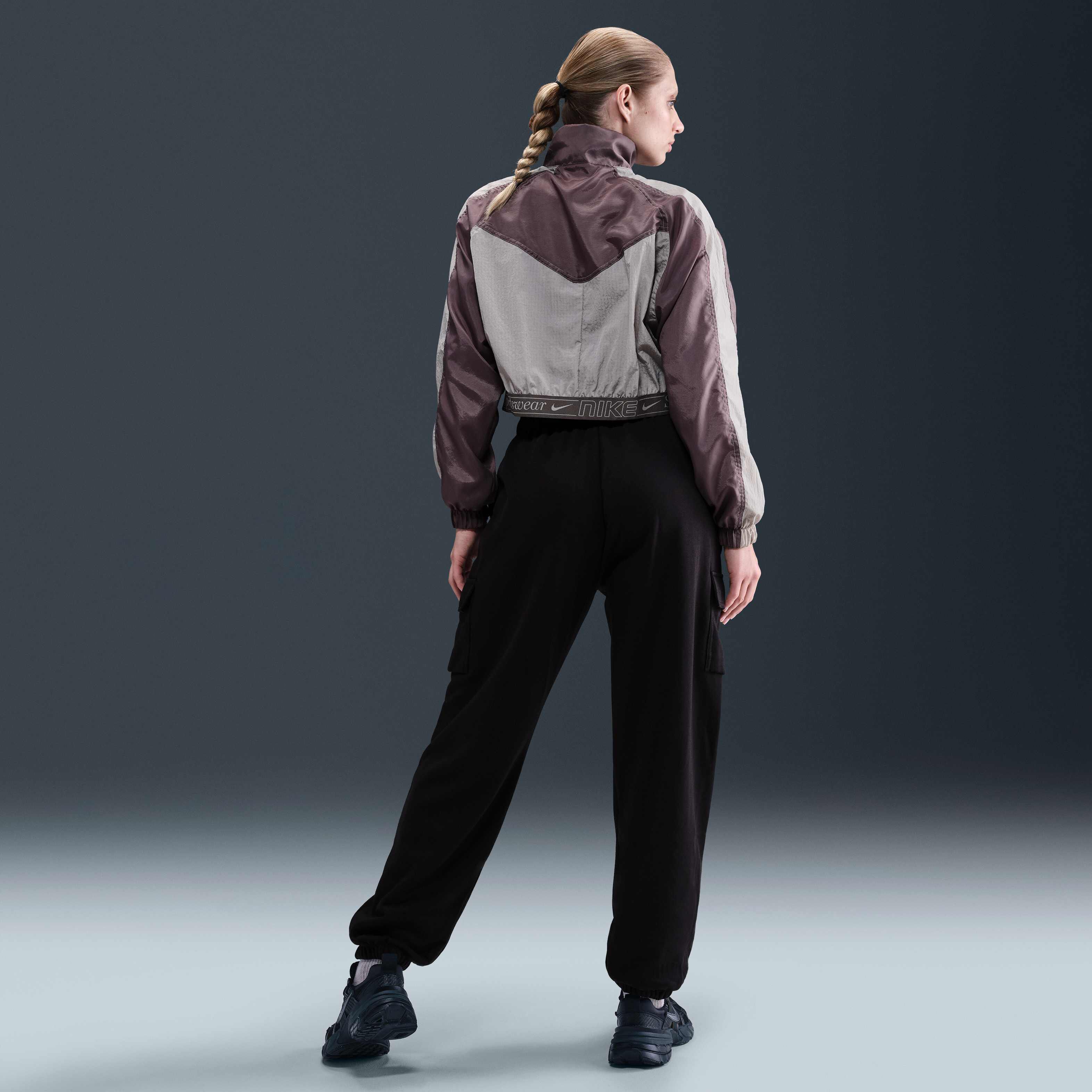 نايكي سبورتسوير تك فليس image number 3