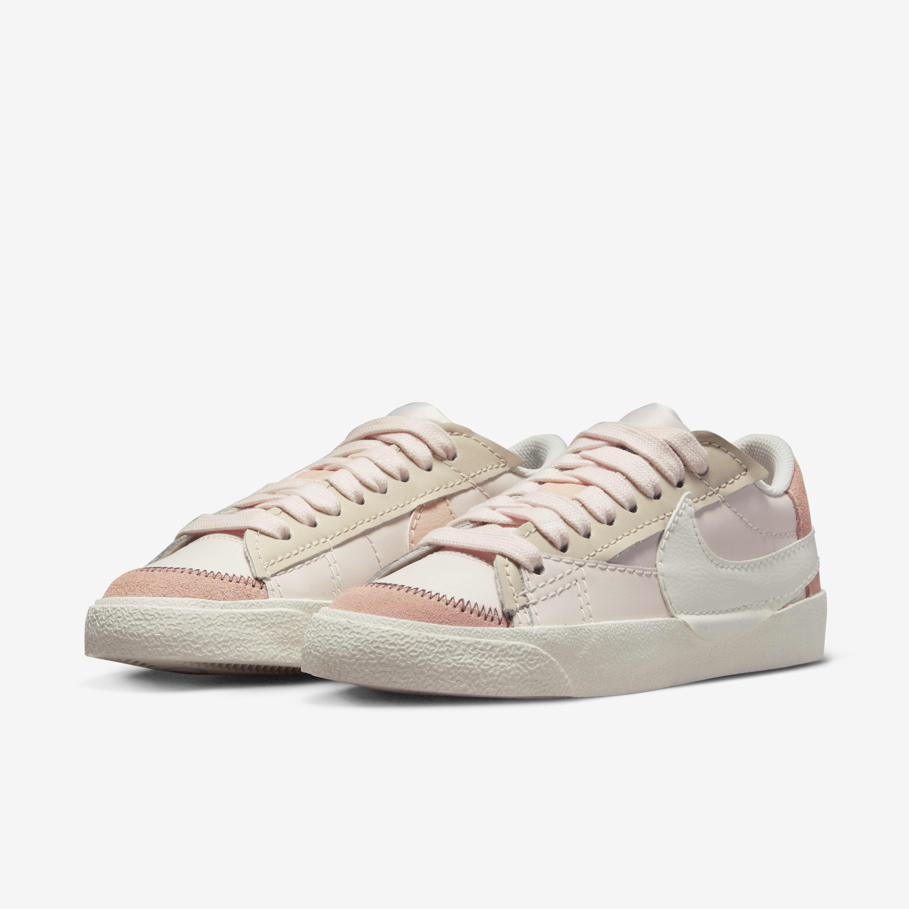 Nike Blazer Low '77 Jumbo image number 4