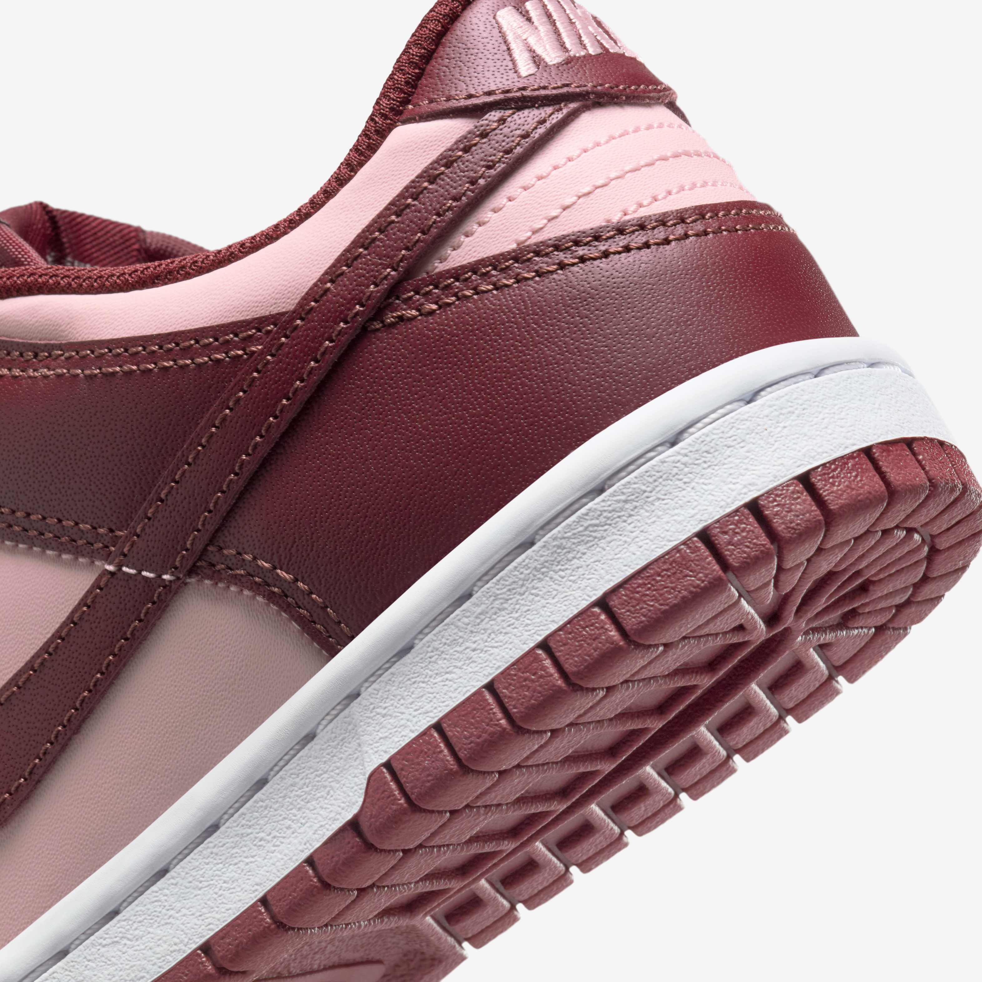 Nike Dunk Low image number 7