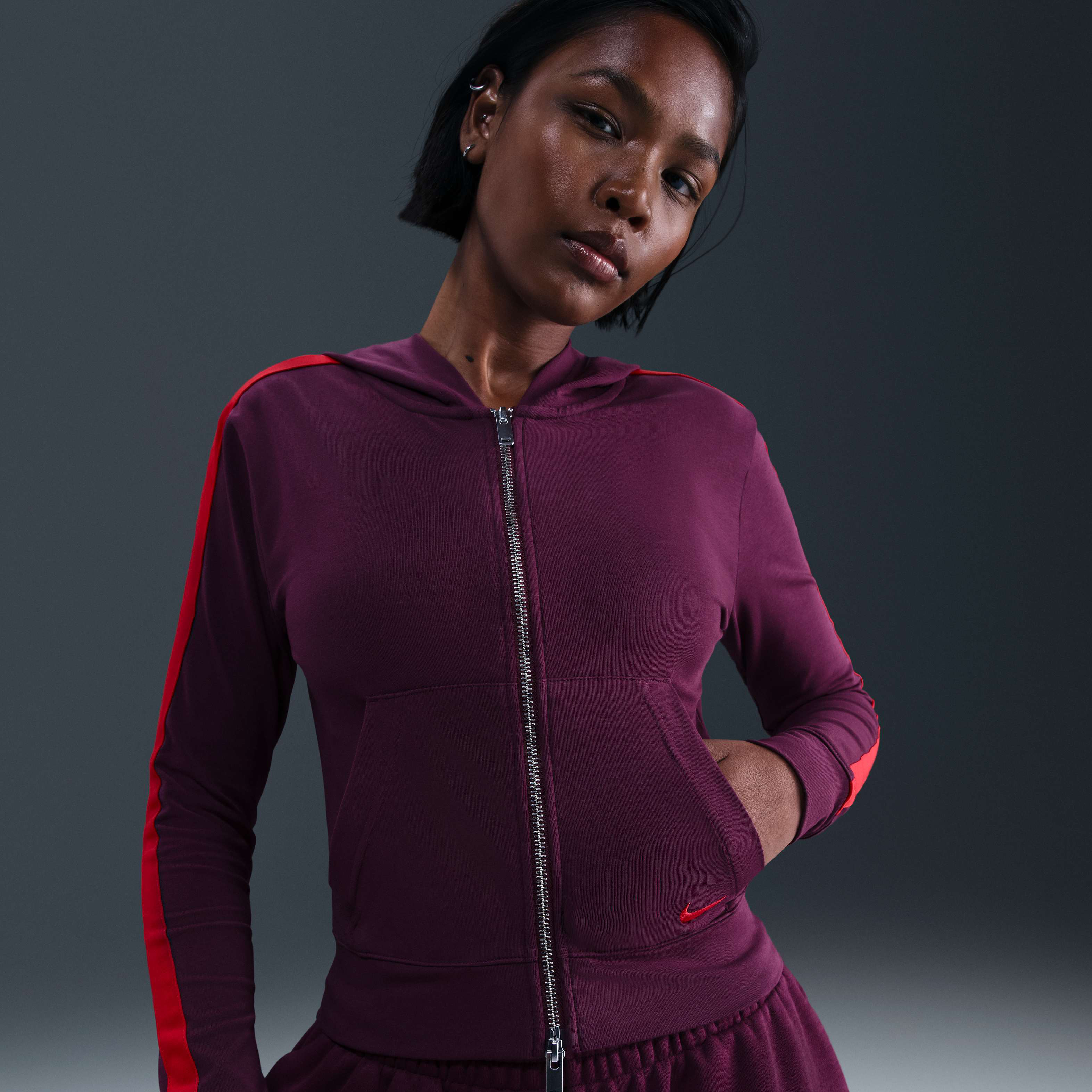 نايكي سبورتسوير image number 0