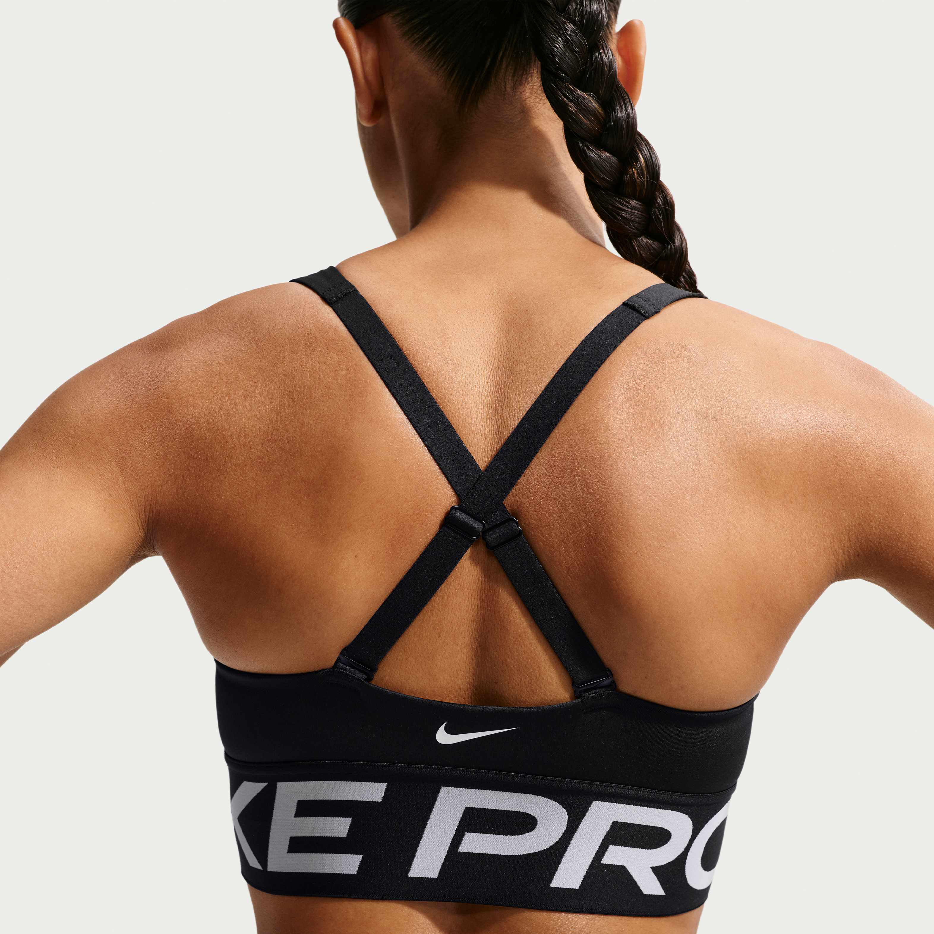 Nike Pro Indy Plunge image number 5