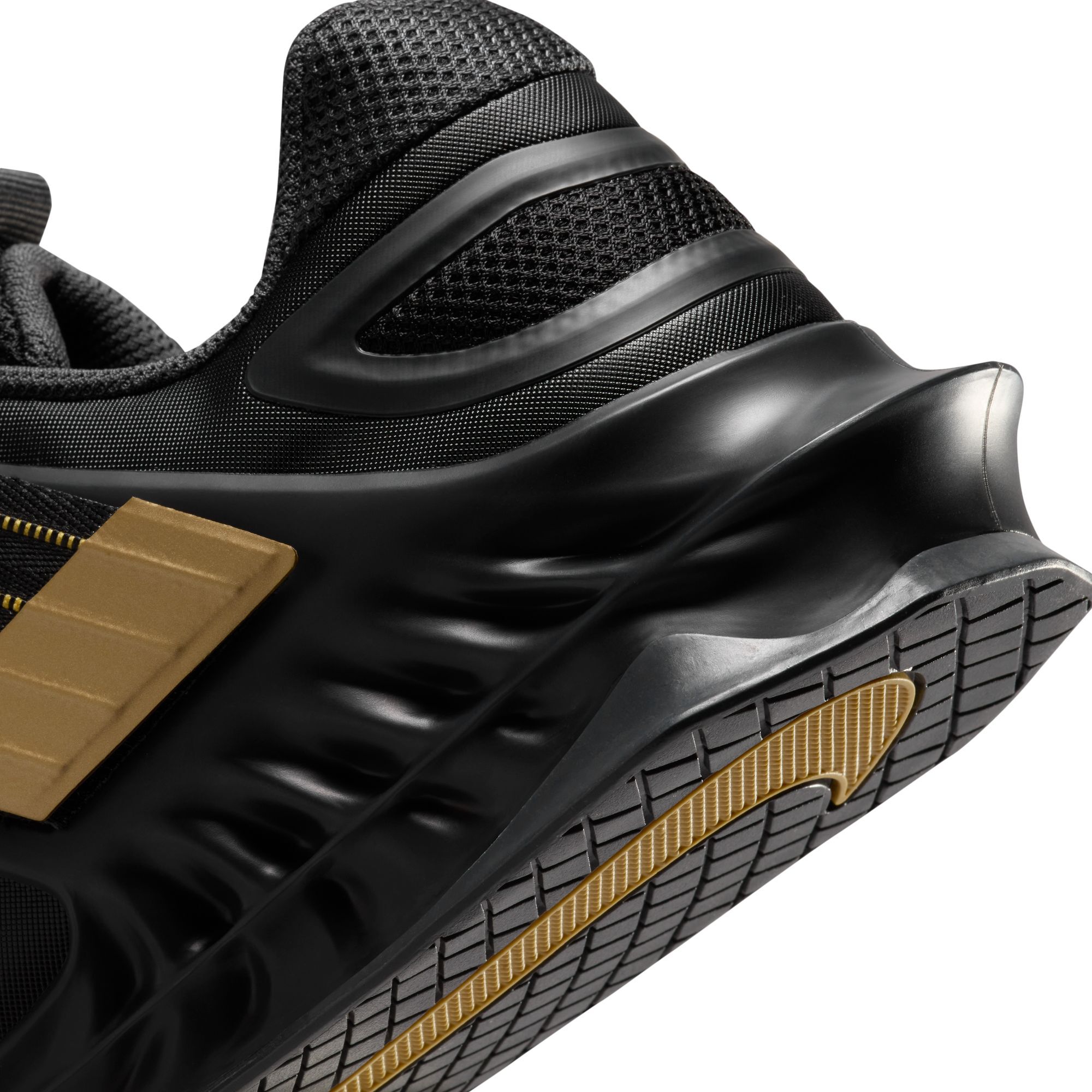 Nike Savaleos image number 6