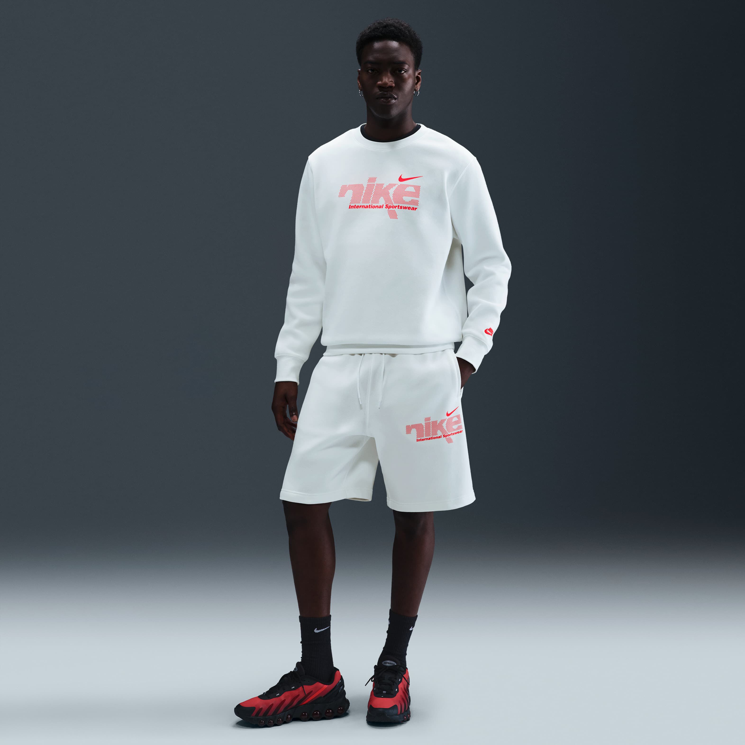 Nike Sportswear Club image number 0