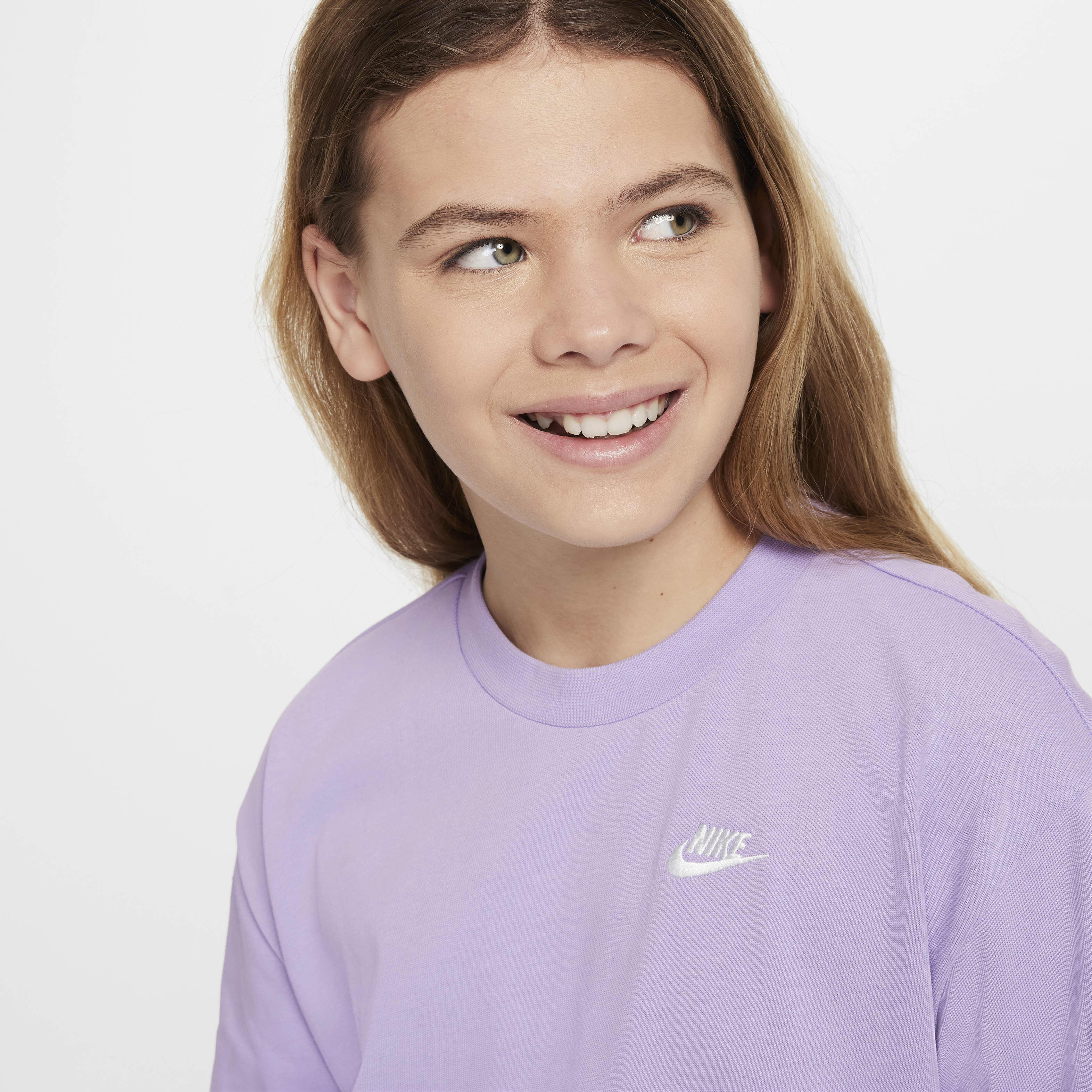 Buy Nike Sportswear Older Kids' (Girls') T-Shirt Dress - Hydrangeas/White |  Nike Kuwait Official