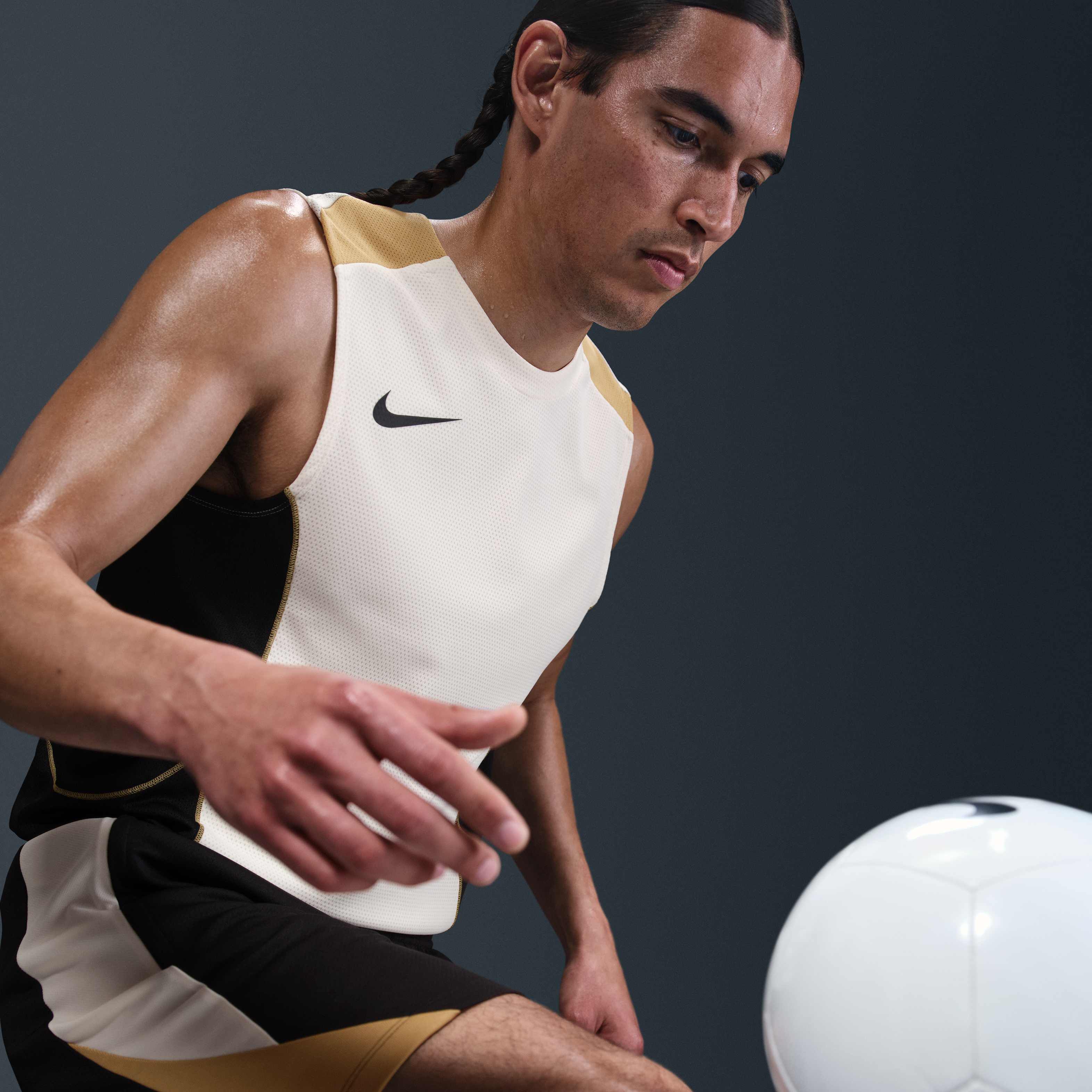 Nike Strike+ image number 2