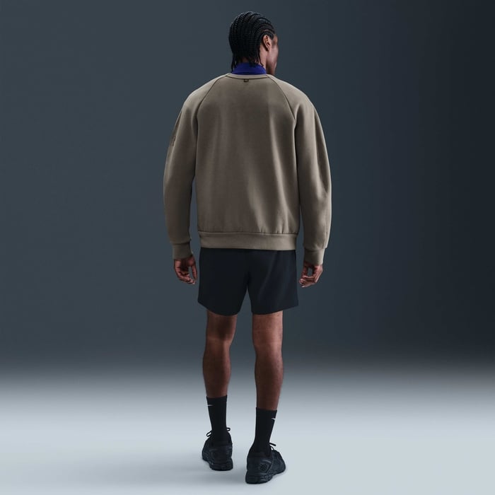 نايكي 24.7 امبوسبلي سوفت image number 4 نايكي 24.7 امبوسبلي سوفت image number 4