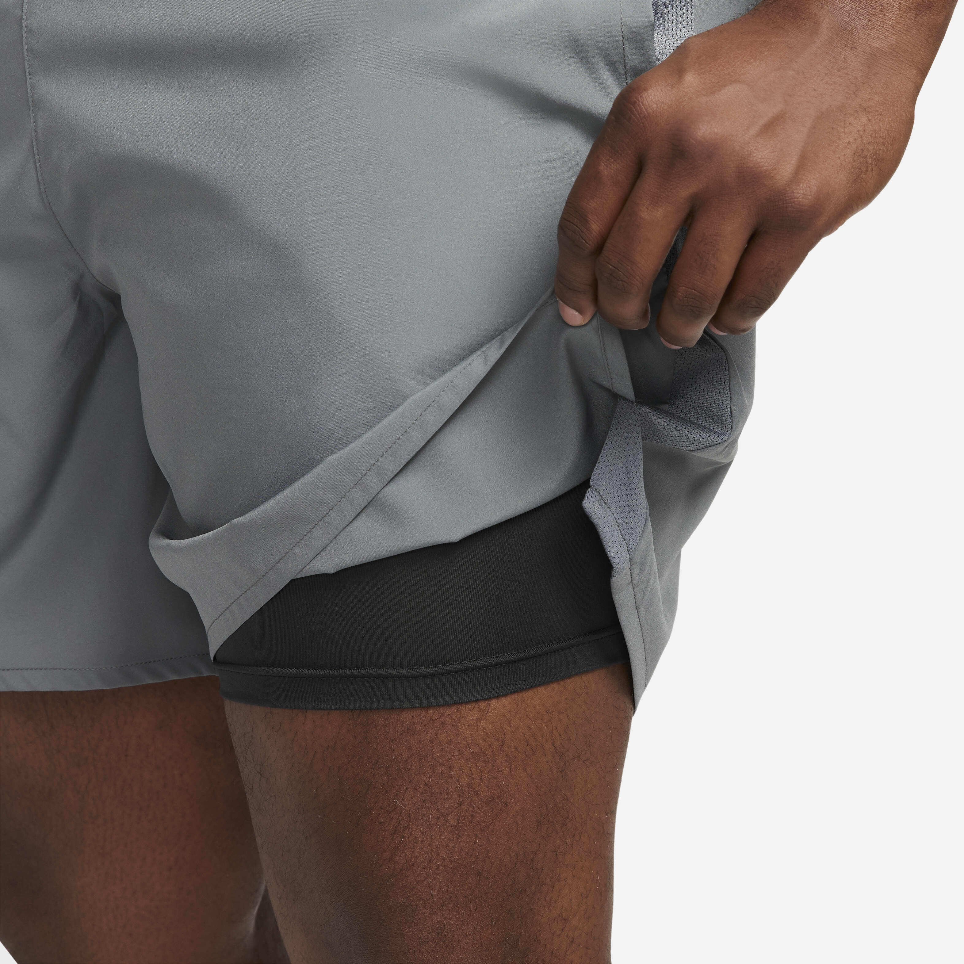 نايكي تشالنجر image number 14