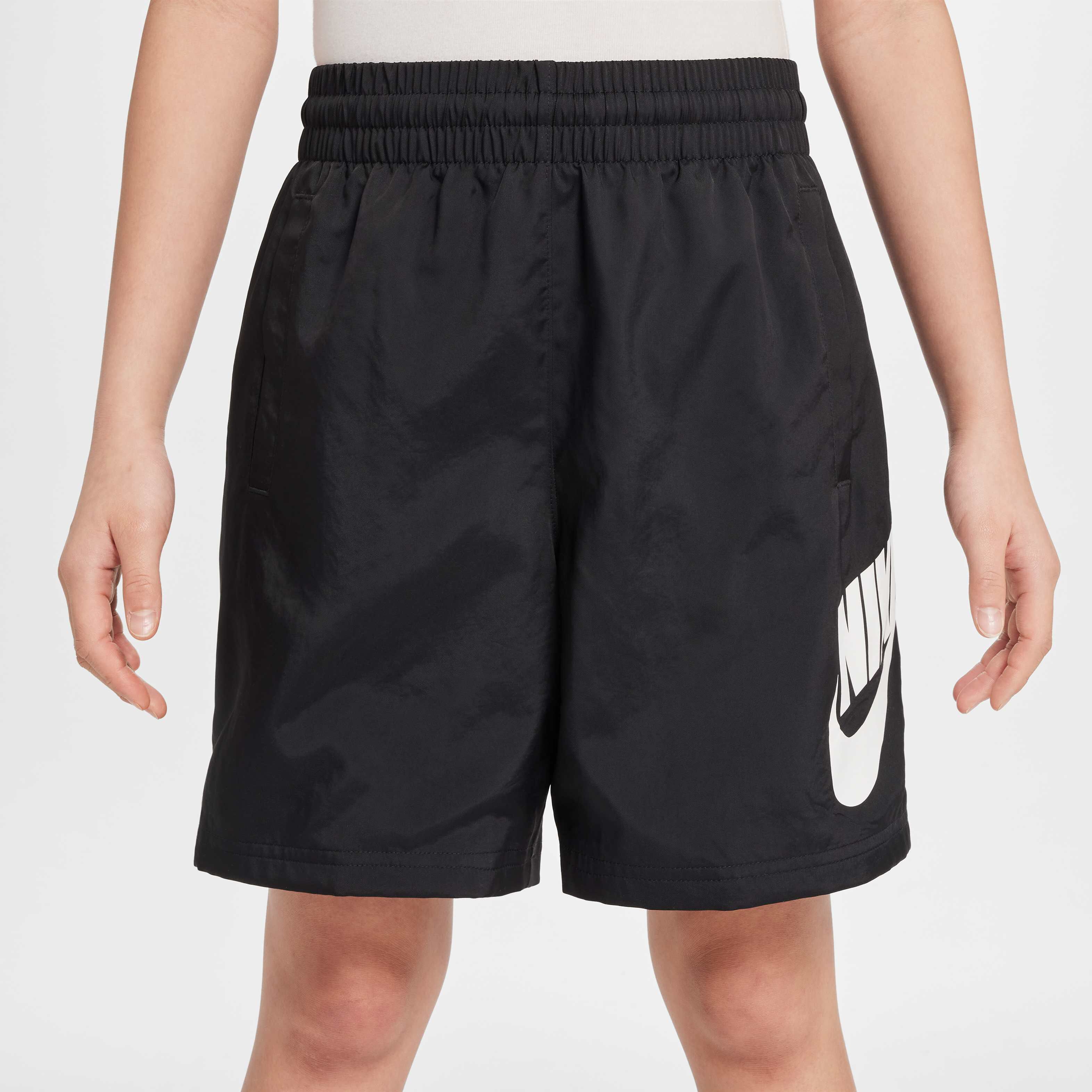 Nike Sportswear Club image number 2
