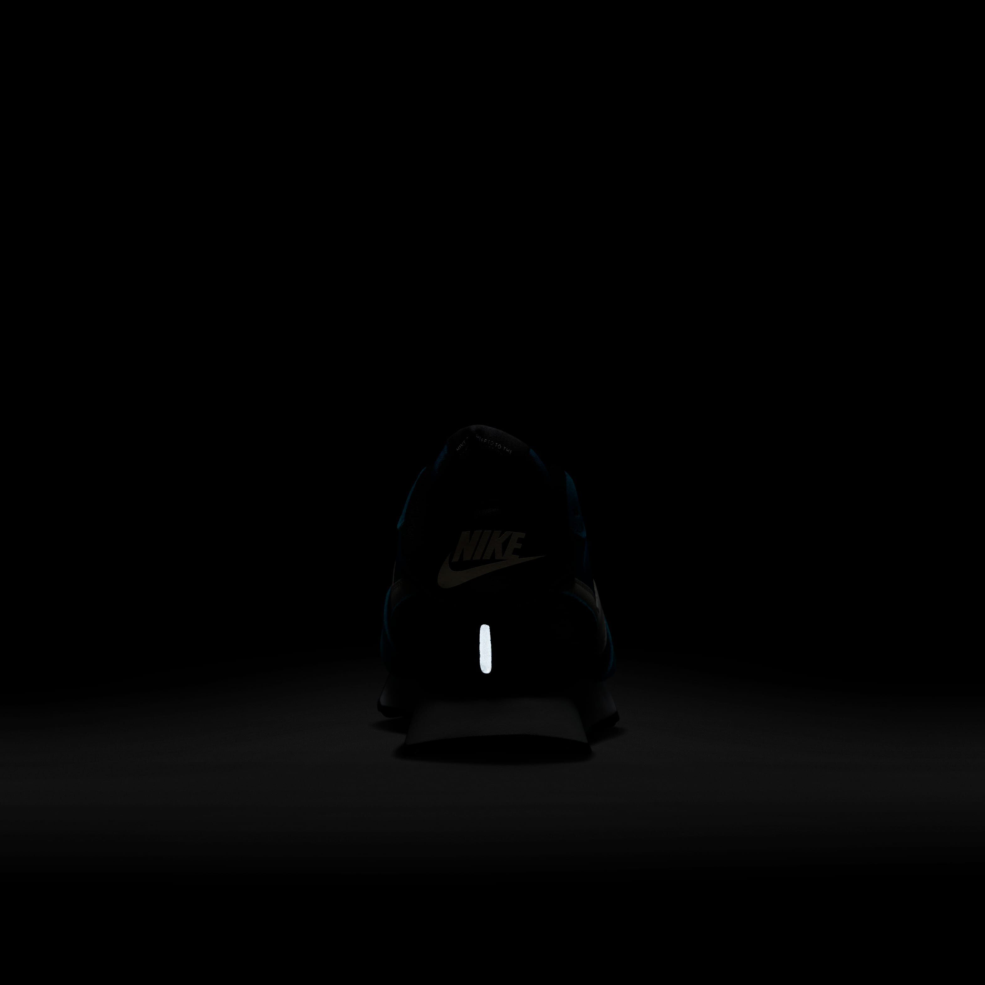 Nike MD Valiant image number 8