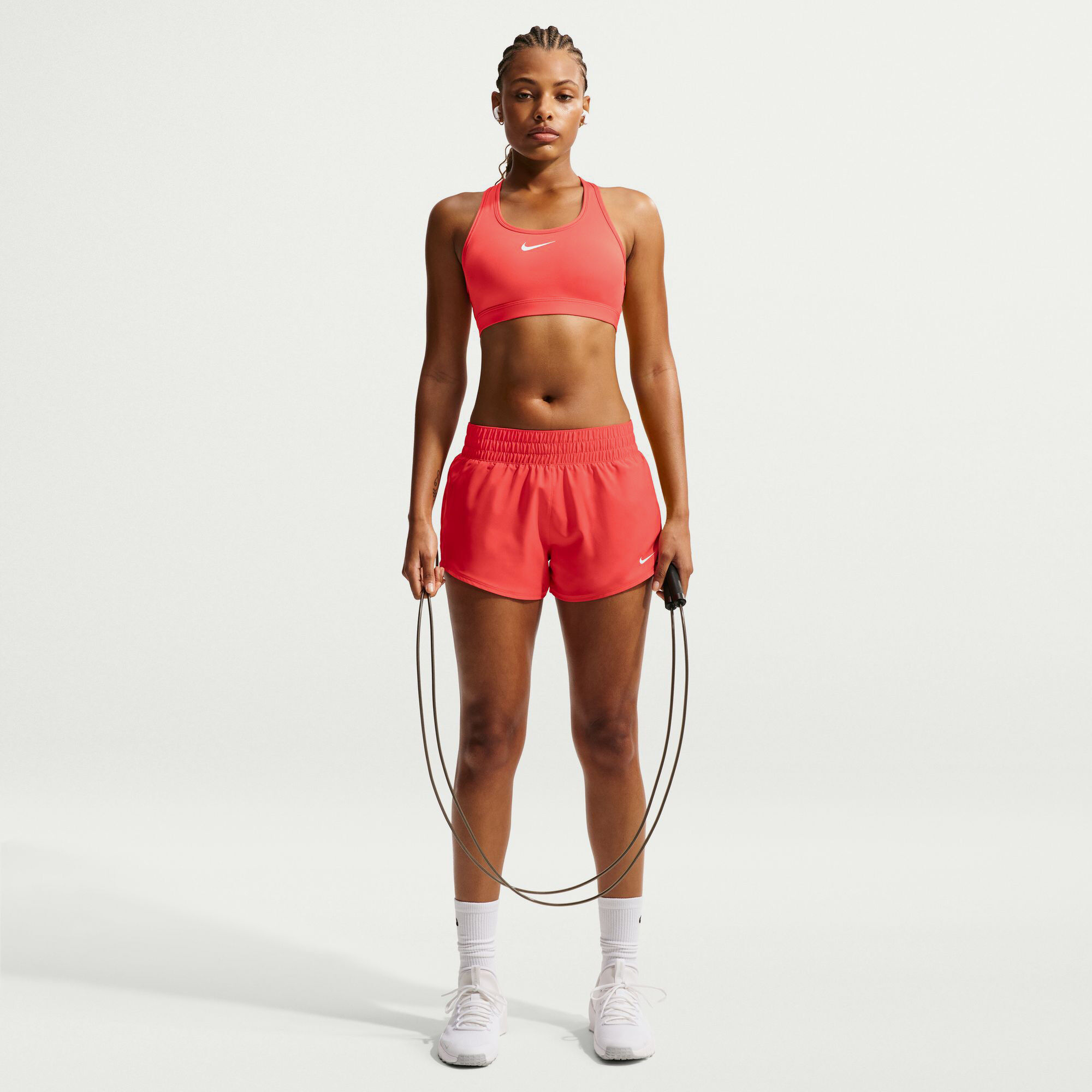 Nike Swoosh Medium-Support image number 0